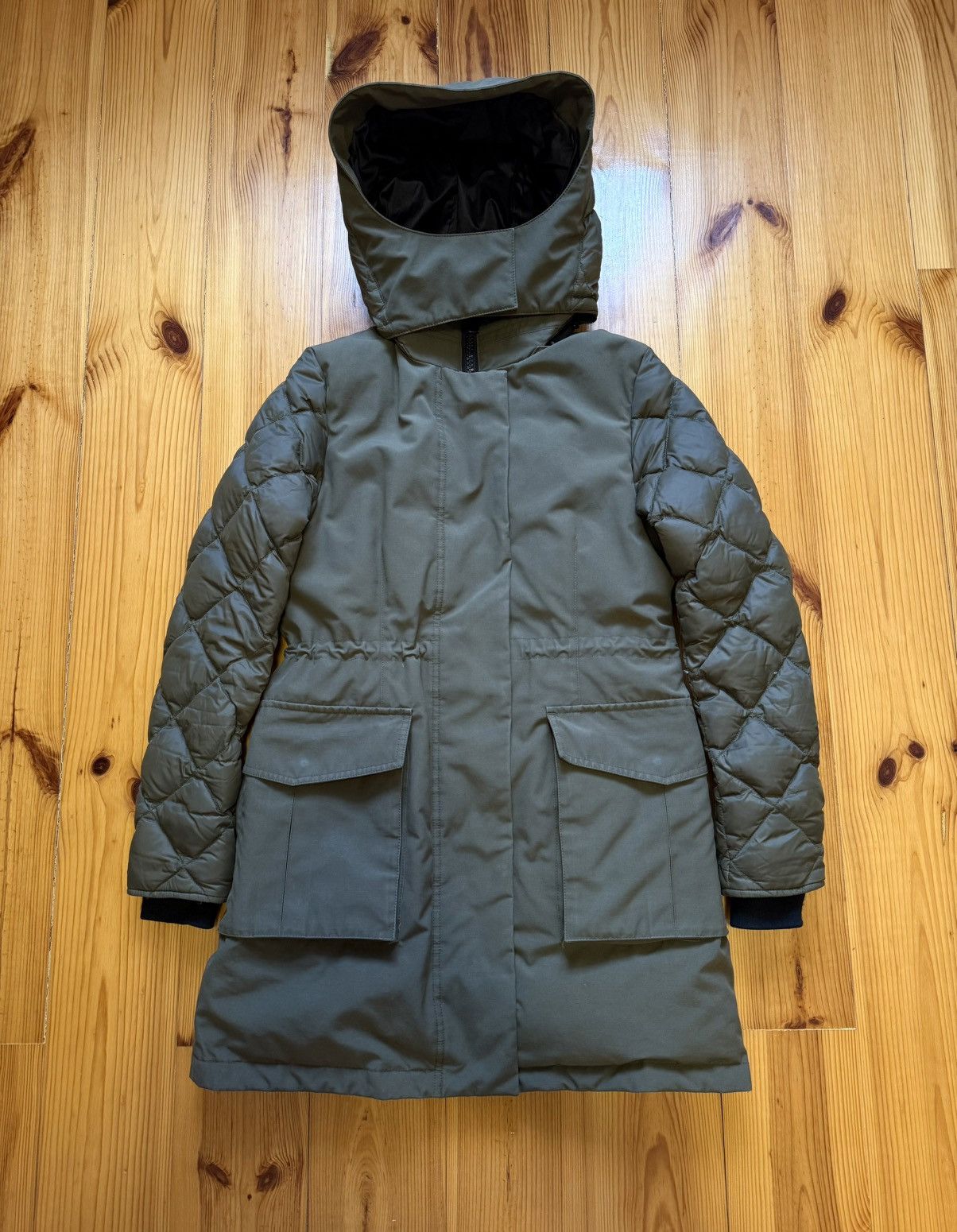 Canada Goose Canada Goose Padded Down Women’s Jacket Green Parka Size S Size S / US 4 / IT 40 - 1 Thumbnail