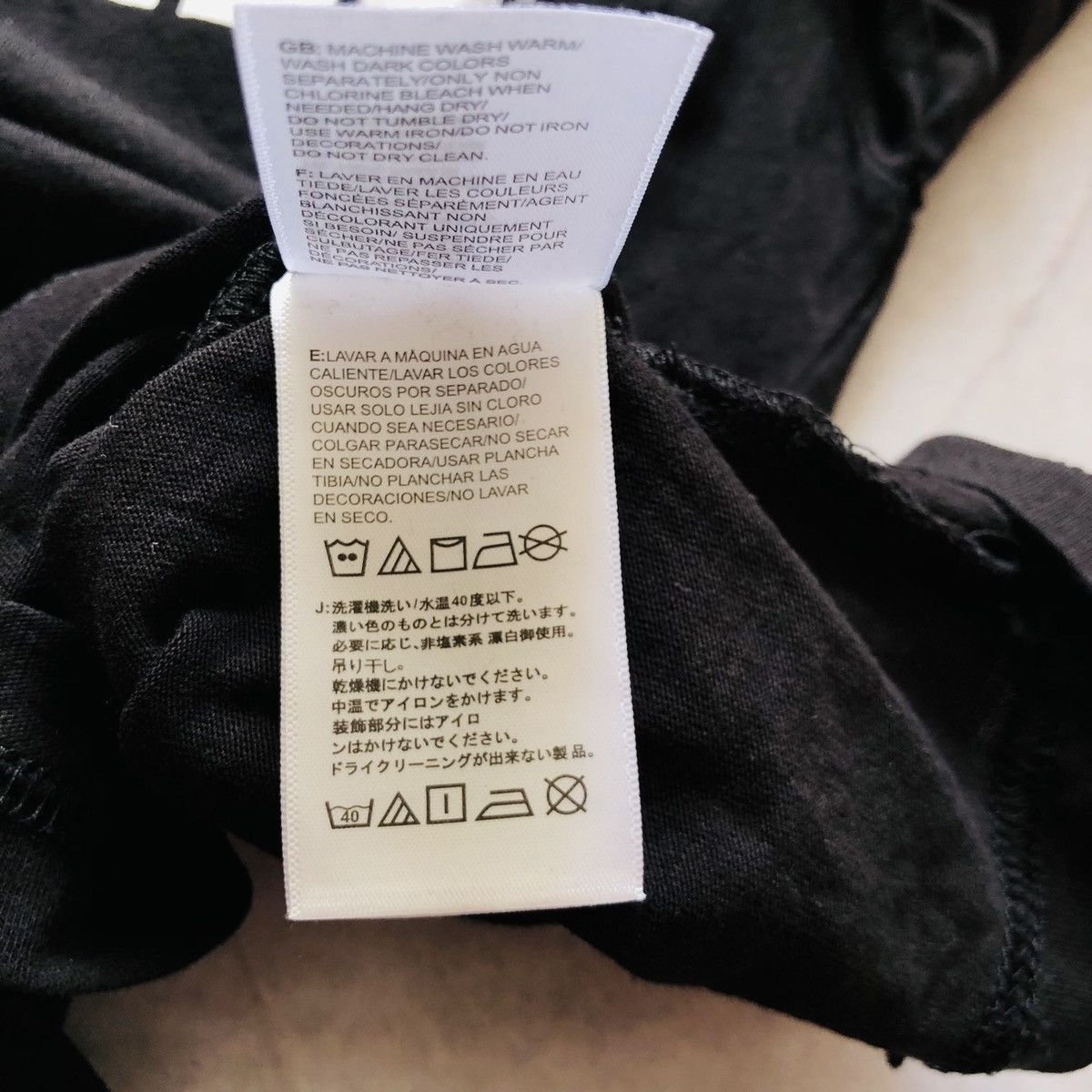 The North Face The North Face black Chest Printed Logo T-shirt Tee Y2K Size US L / EU 52-54 / 3 - 7 Thumbnail