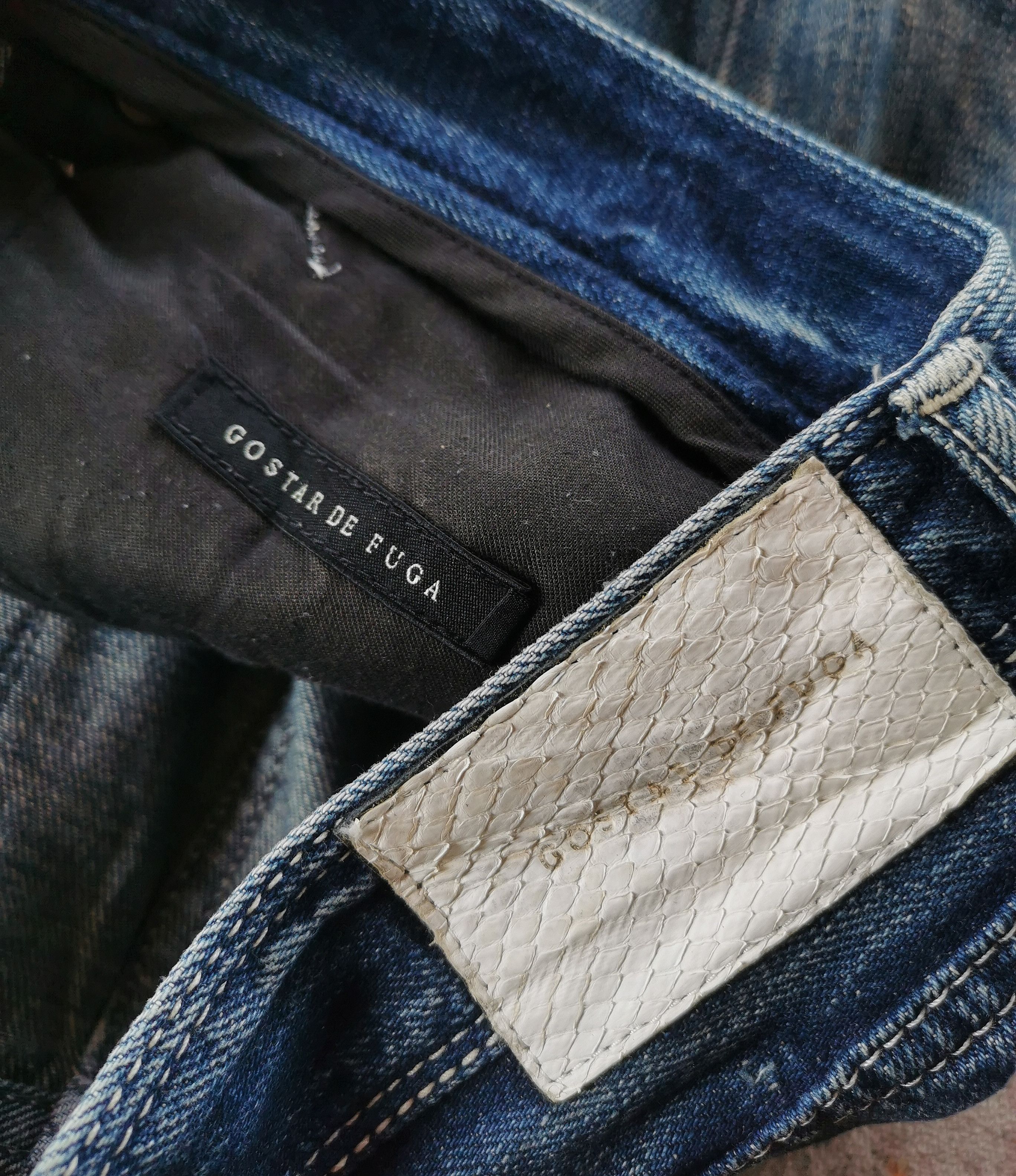 GOSTAR DE FUGA GOSTAR DE FUGA Selvedge Distressed Denim Jeans Size 30 Size US 30 / EU 46 - 9 Thumbnail