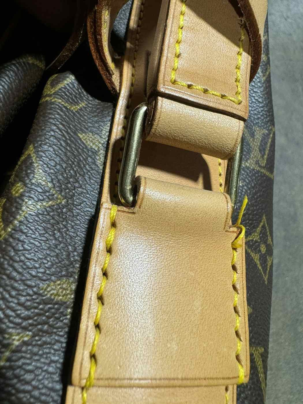 Louis Vuitton EUC Vintage LV Golf Bag SUPER RARE PIECE! Size ONE SIZE - 8 Thumbnail
