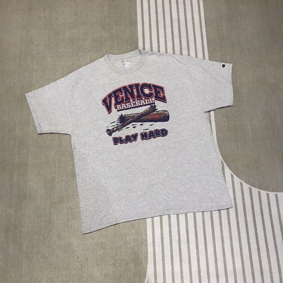 Champion CHAMPION VENICE BASEBALL PLAY HARD RARE TEE Size US XXL / EU 58 / 5 - 1 Thumbnail