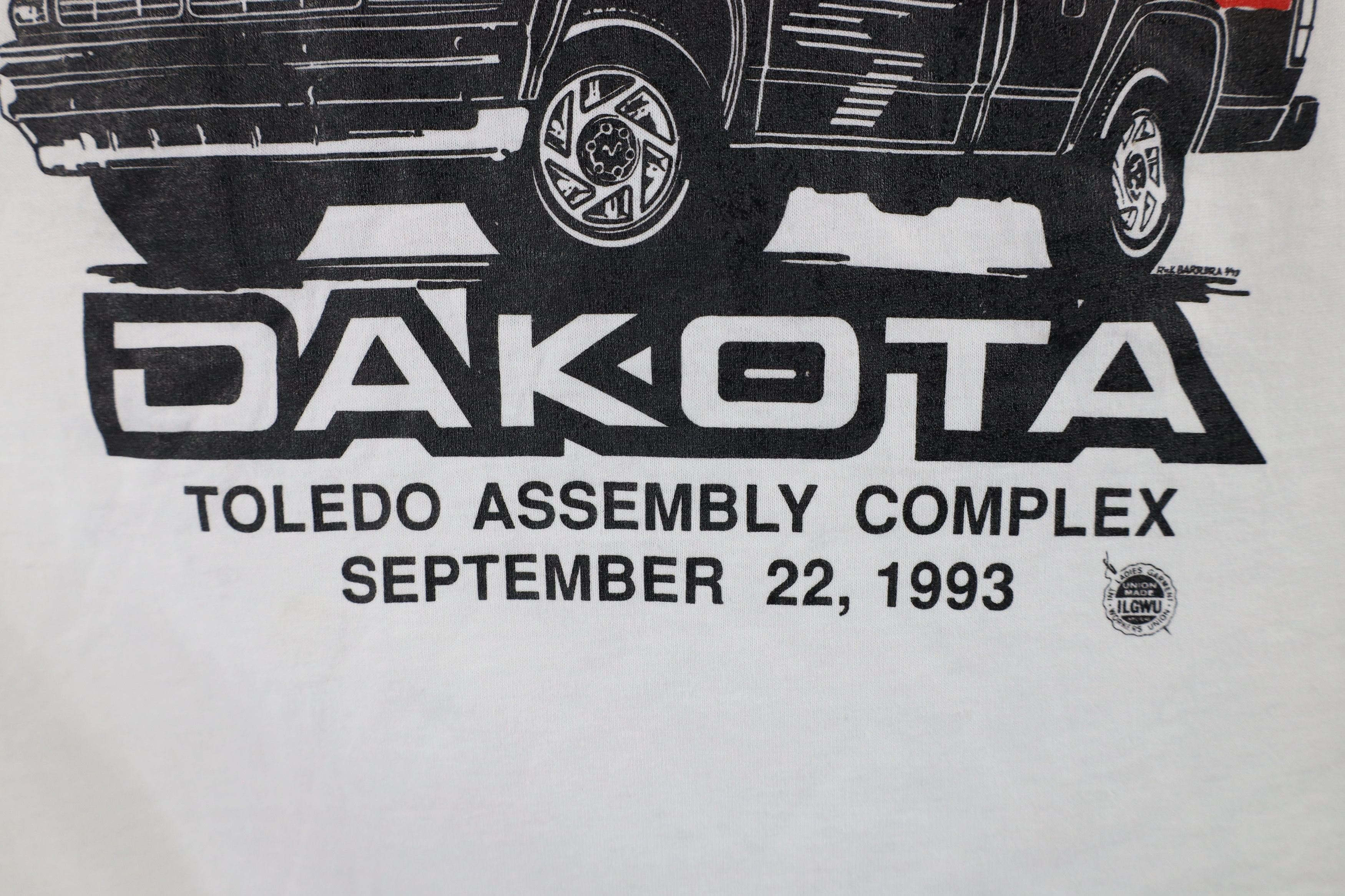 Vintage Vintage 90s Dakota Sport Assembly Complex T-Shirt White USA Size US XL / EU 56 / 4 - 7 Thumbnail