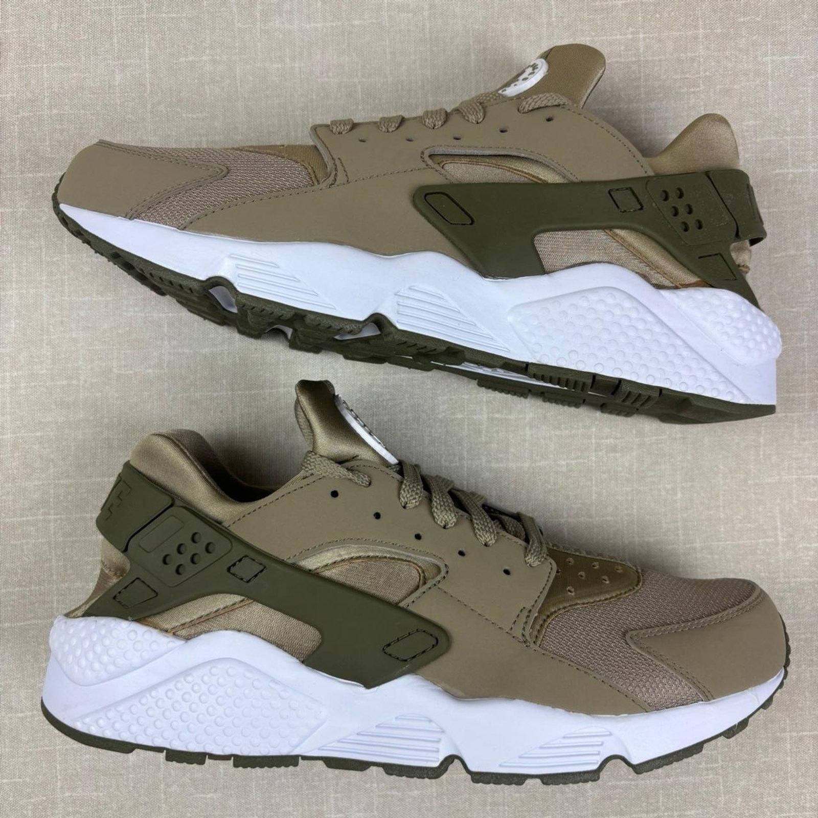Nike 🐆 2017 Nike Air Huarache “Khaki” 13M Size US 13 / EU 46 - 2 Thumbnail