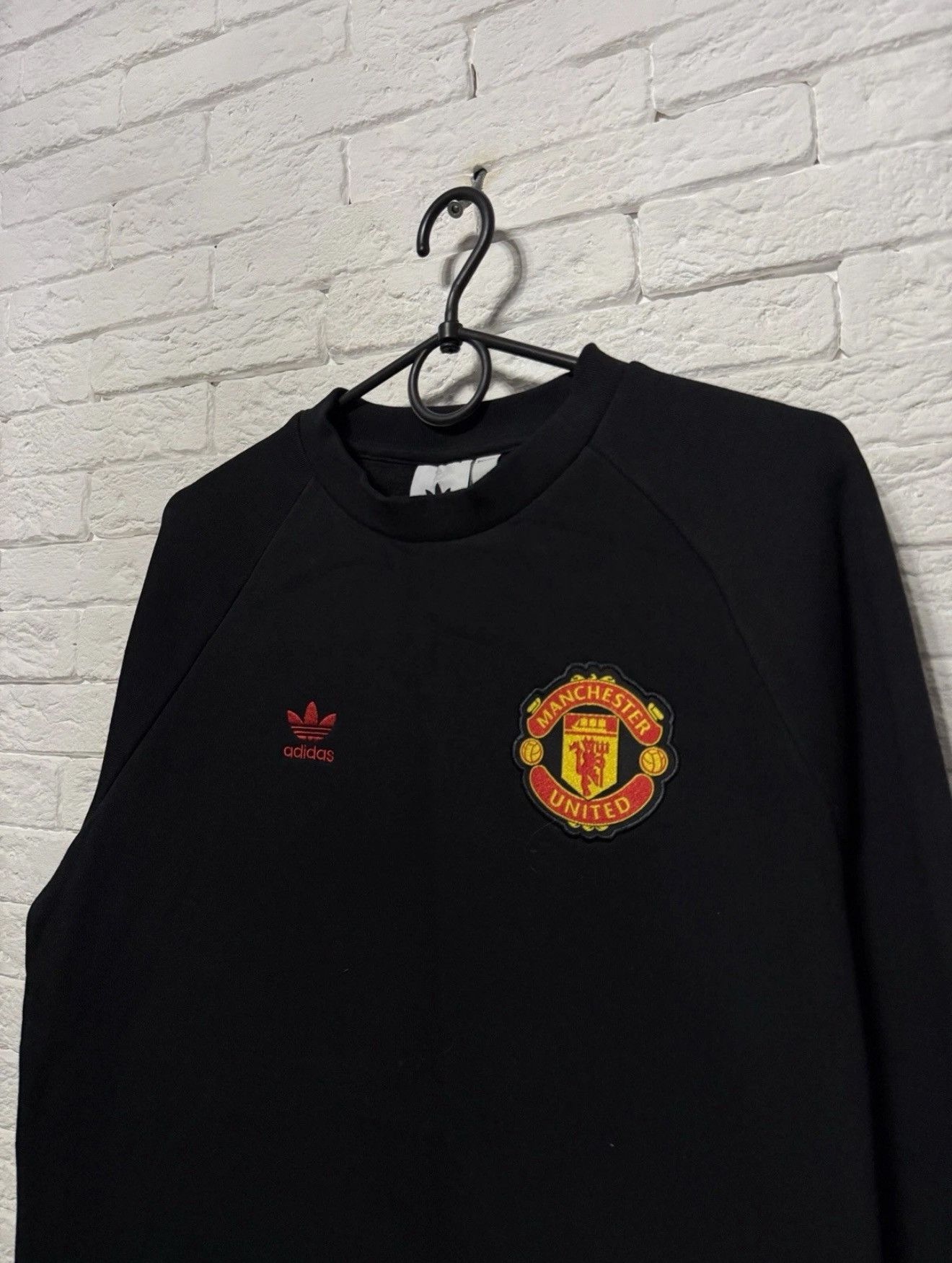 Adidas Adidas Manchester United 2022 Sweatshirt Football Jersey Size US S / EU 44-46 / 1 - 2 Thumbnail