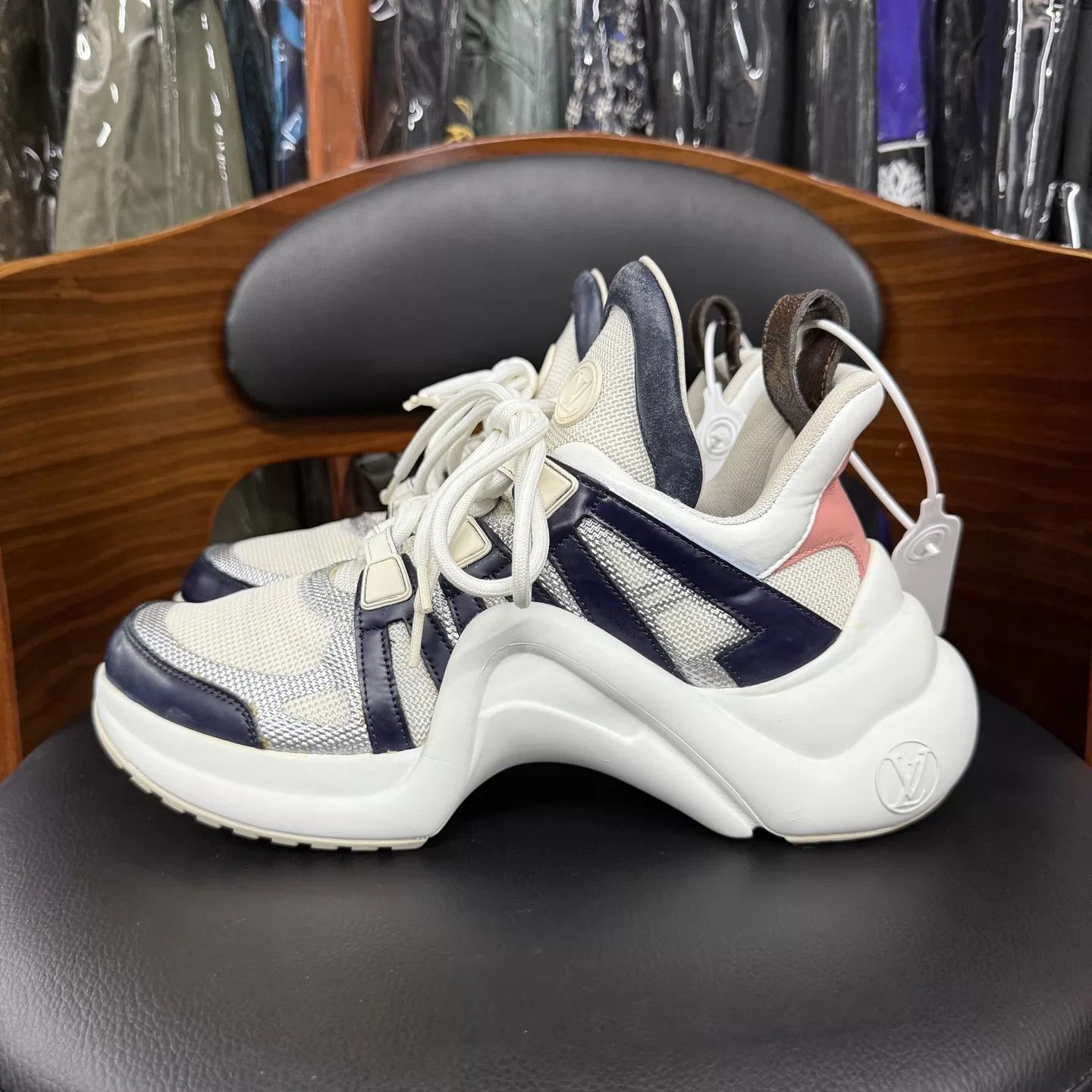 Louis Vuitton LV Archlight White Blue Pink Sneaker 36.5 Size US 6 / IT 36 - 6 Thumbnail