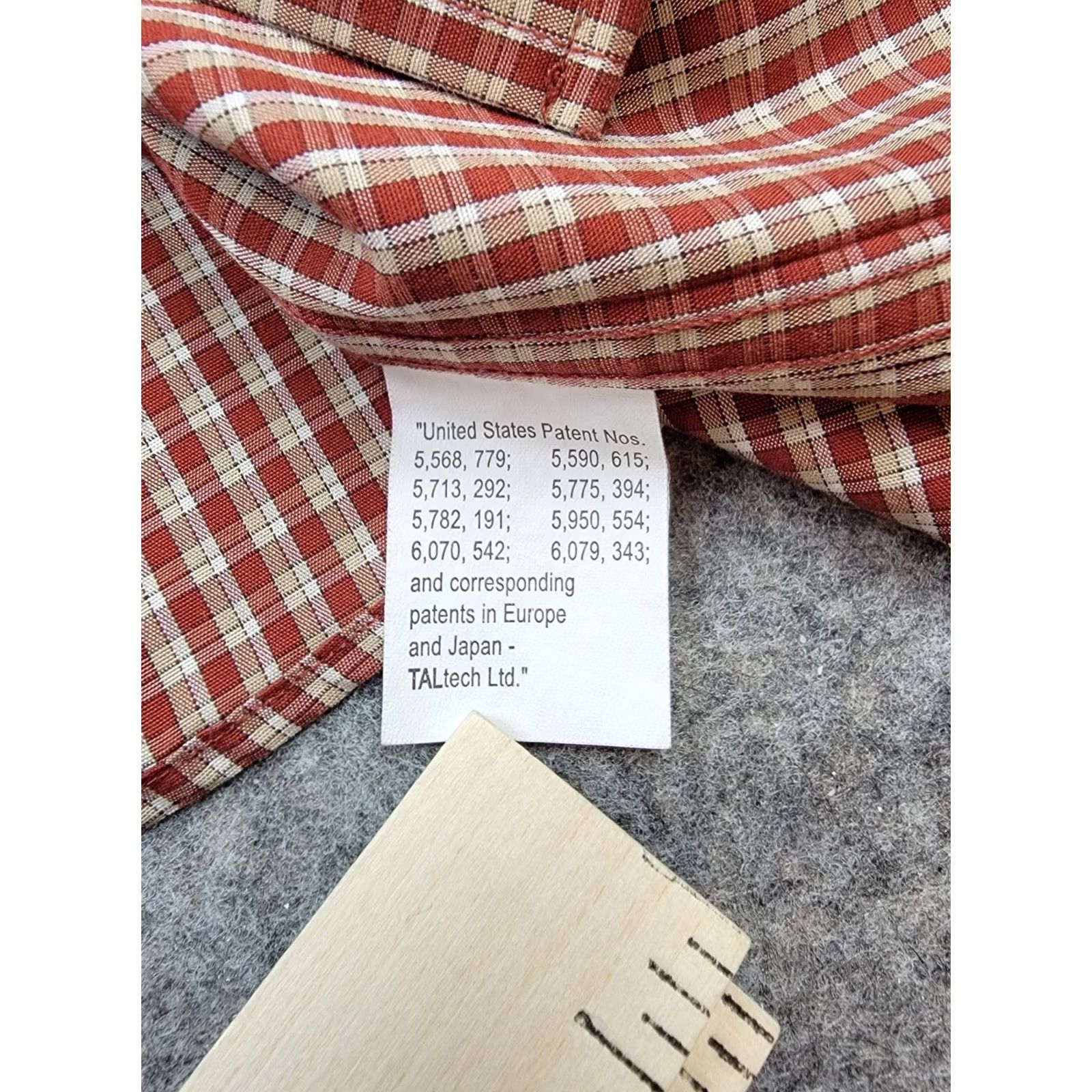Vintage L.L. Bean Shirt Mens Medium Red Check Long Sleeve Button Down Wrinkle Resistant Size US M / EU 48-50 / 2 - 4 Thumbnail