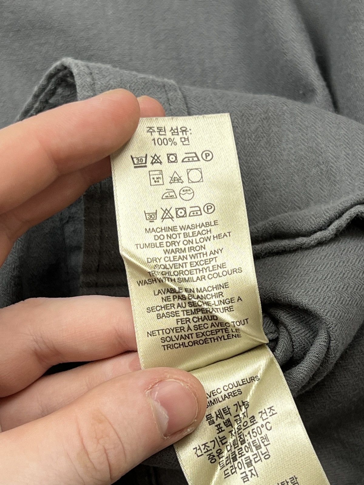 Burberry Burberry Brit Gray Flannel Shirt (Y0438) Size US M / EU 48-50 / 2 - 7 Thumbnail