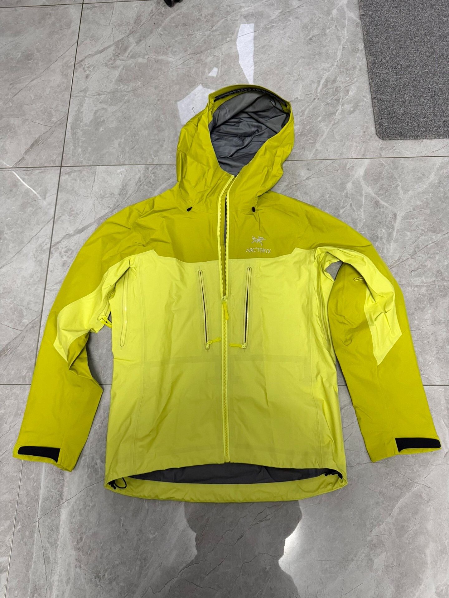 Arc'teryx Arcteryx Alpha Jacket GORE-TEX Waterproof Size US M / EU 48-50 / 2 - 1 Thumbnail
