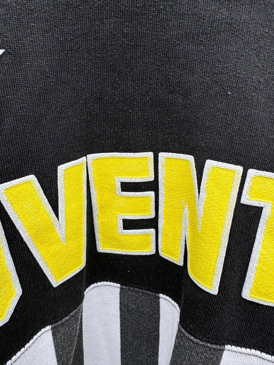 Vintage Juventus Italy 1991/1990 Sweat Top Le Felpe Parmalat sz L Size US L / EU 52-54 / 3 - 7 Thumbnail