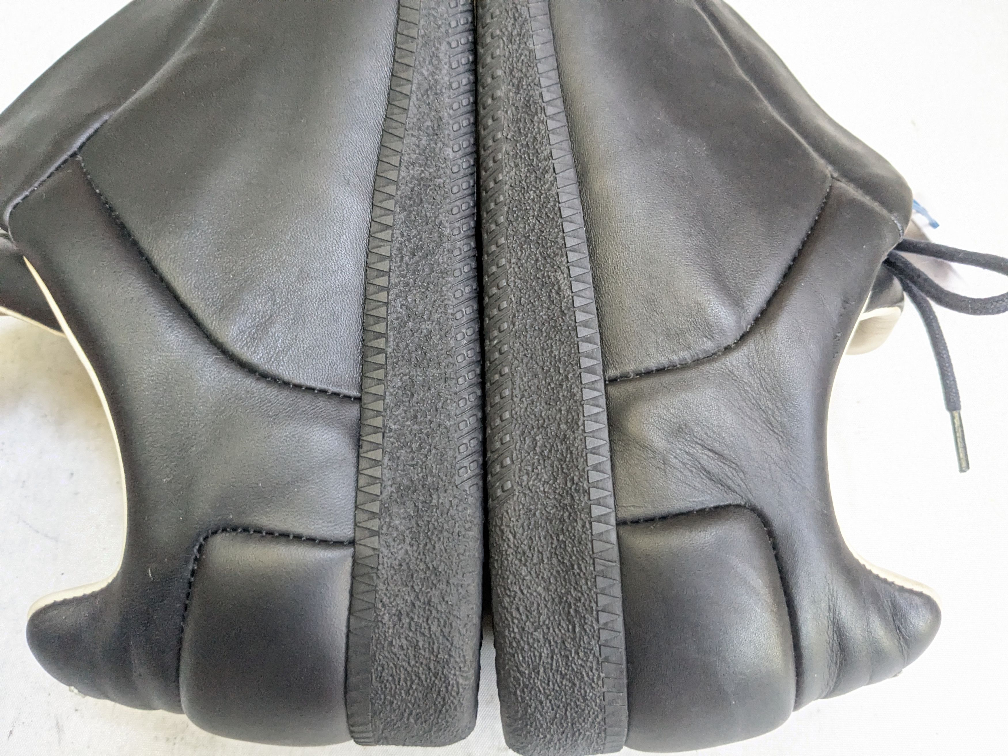 Maison Margiela Maison Margiela Future Sneakers Black 10 43 Low Tops Size US 10 / EU 43 - 12 Thumbnail