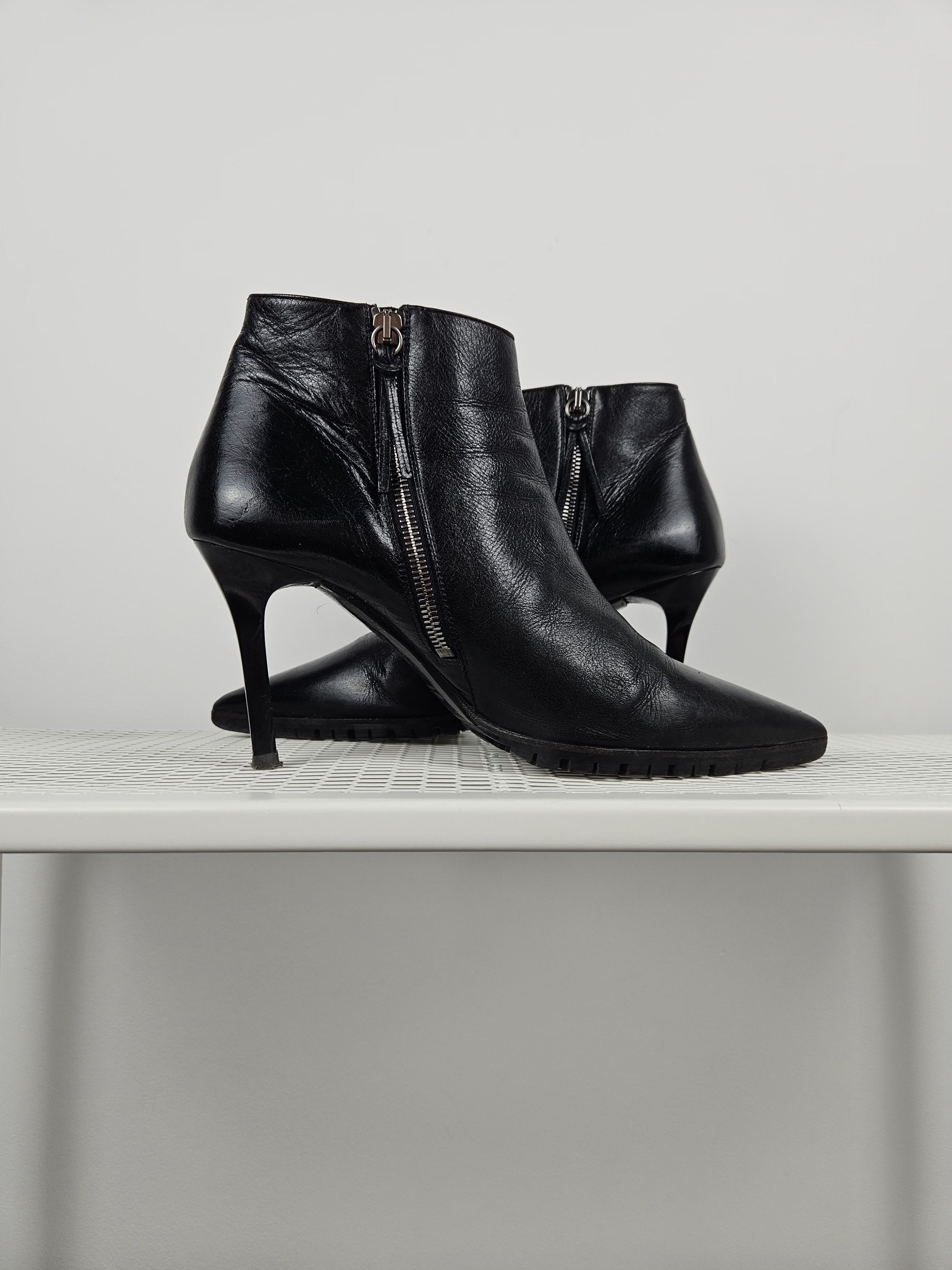 Miu Miu Miu Miu stiletto high heel ankle boots notched sole Size US 8.5 / IT 38.5 - 11 Thumbnail
