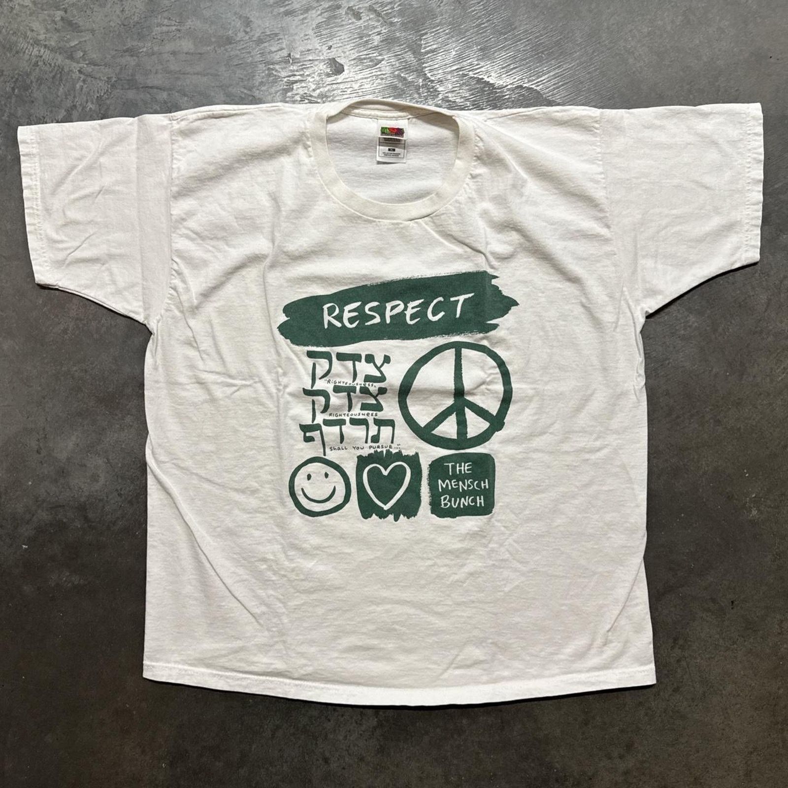 Vintage Vintage 90s Columbine Memorial Need Kindness Graphic T-Shirt Size US XL / EU 56 / 4 - 1 Thumbnail