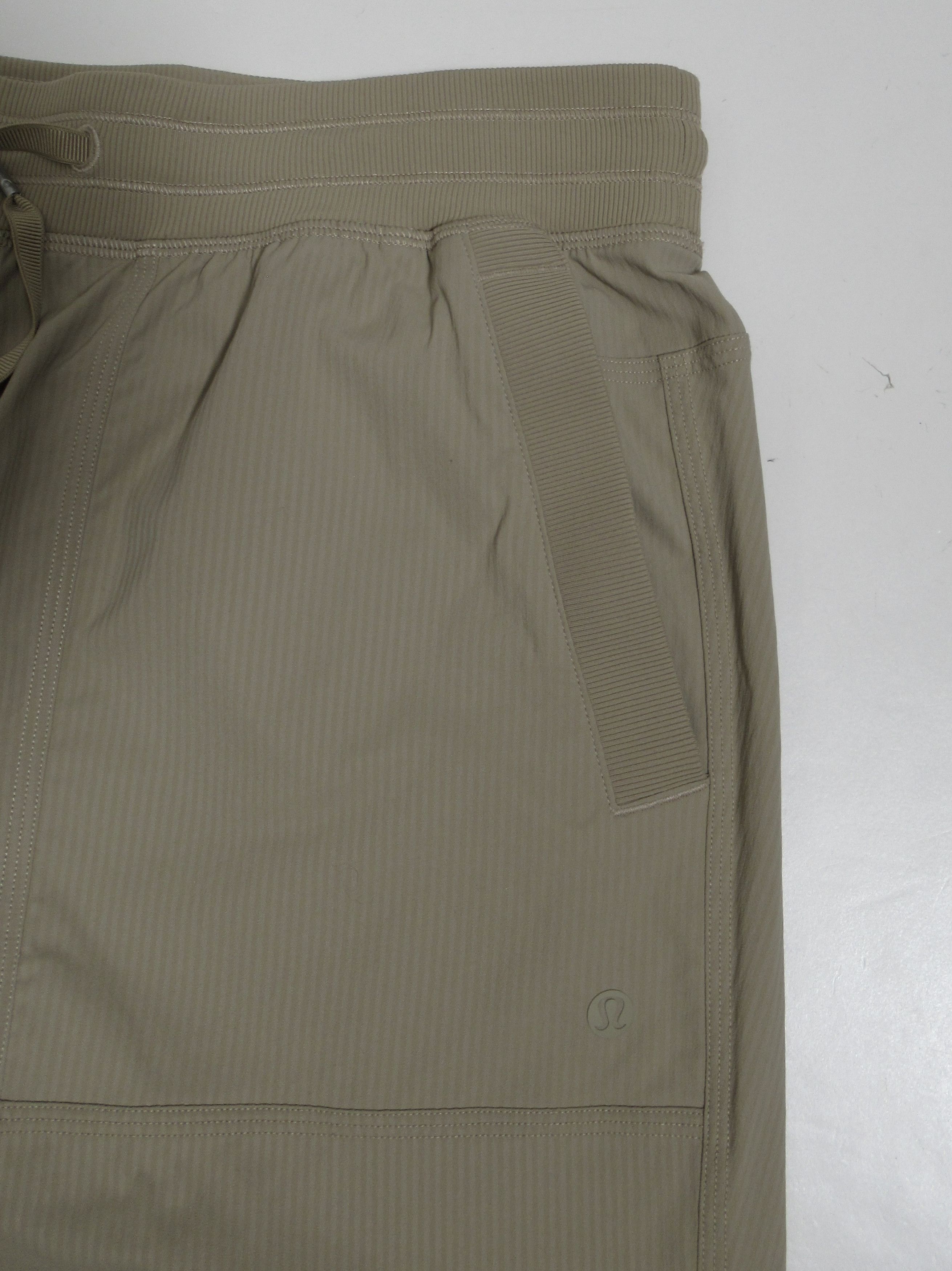 Lululemon Lululemon Dance Studio Relaxed-Fit Mid-Rise Cargo Pant Size 32" / US 10 / IT 46 - 6 Thumbnail