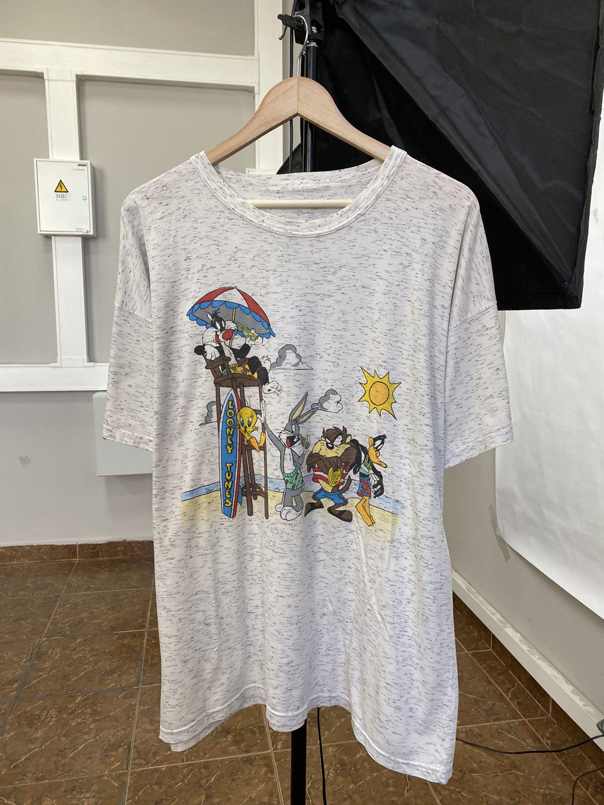 Warner Bros Vintage 1990 Looney Tunes Warner Bros Retro T-Shirt Rare Size US XL / EU 56 / 4 - 1 Thumbnail