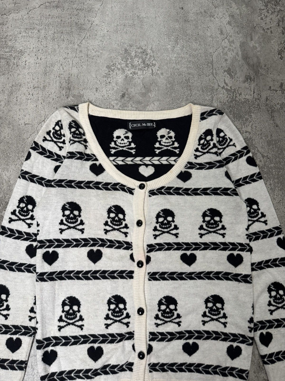 Japanese Brand CECIL MC BEE WITH SKULL & LOVE CARDIGAN TO WOMAN Size M / US 6-8 / IT 42-44 - 2 Thumbnail