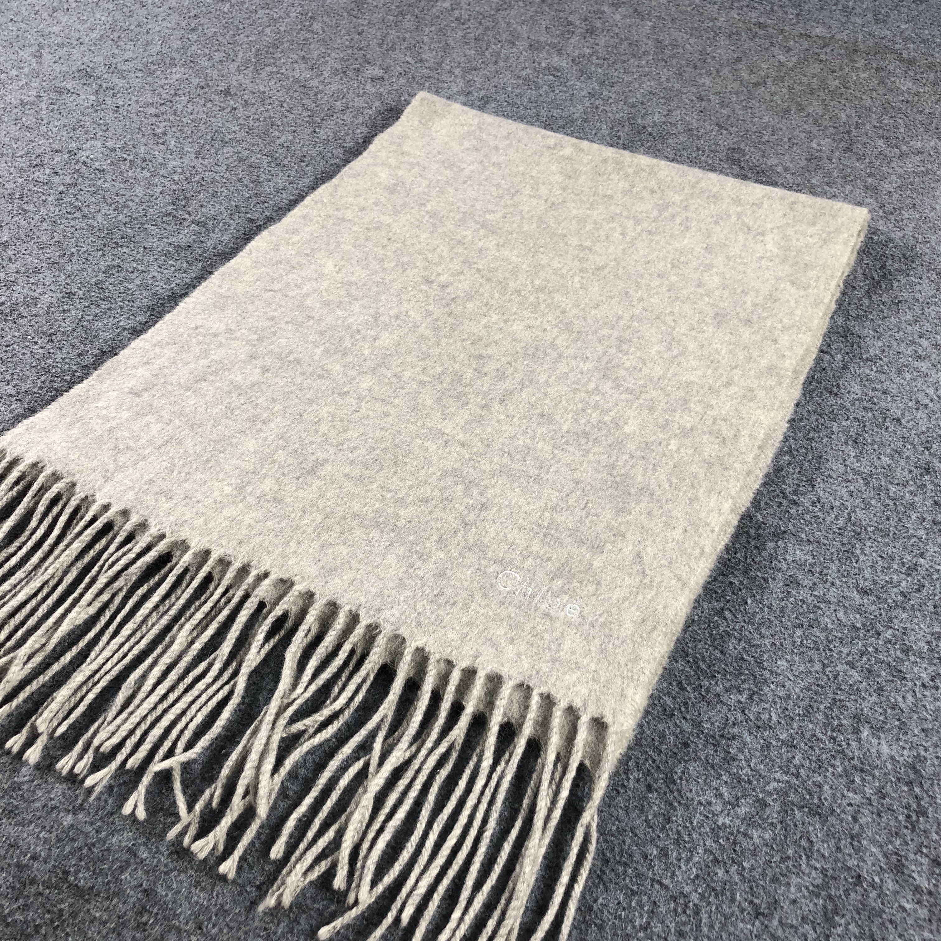 Japanese Brand Chloe Grey Cashmere Scarf Muffler V797 Size ONE SIZE - 3 Thumbnail