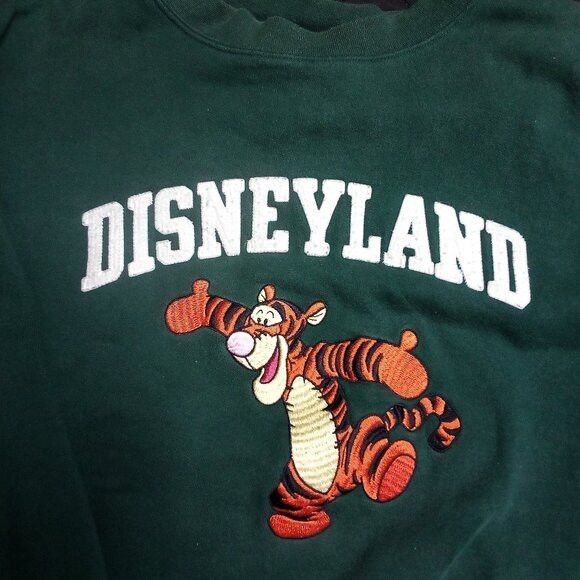 Disney × Vintage Vintage Disneyland Spell Out Tigger Crewneck Sweatshirt Size US S / EU 44-46 / 1 - 1 Thumbnail