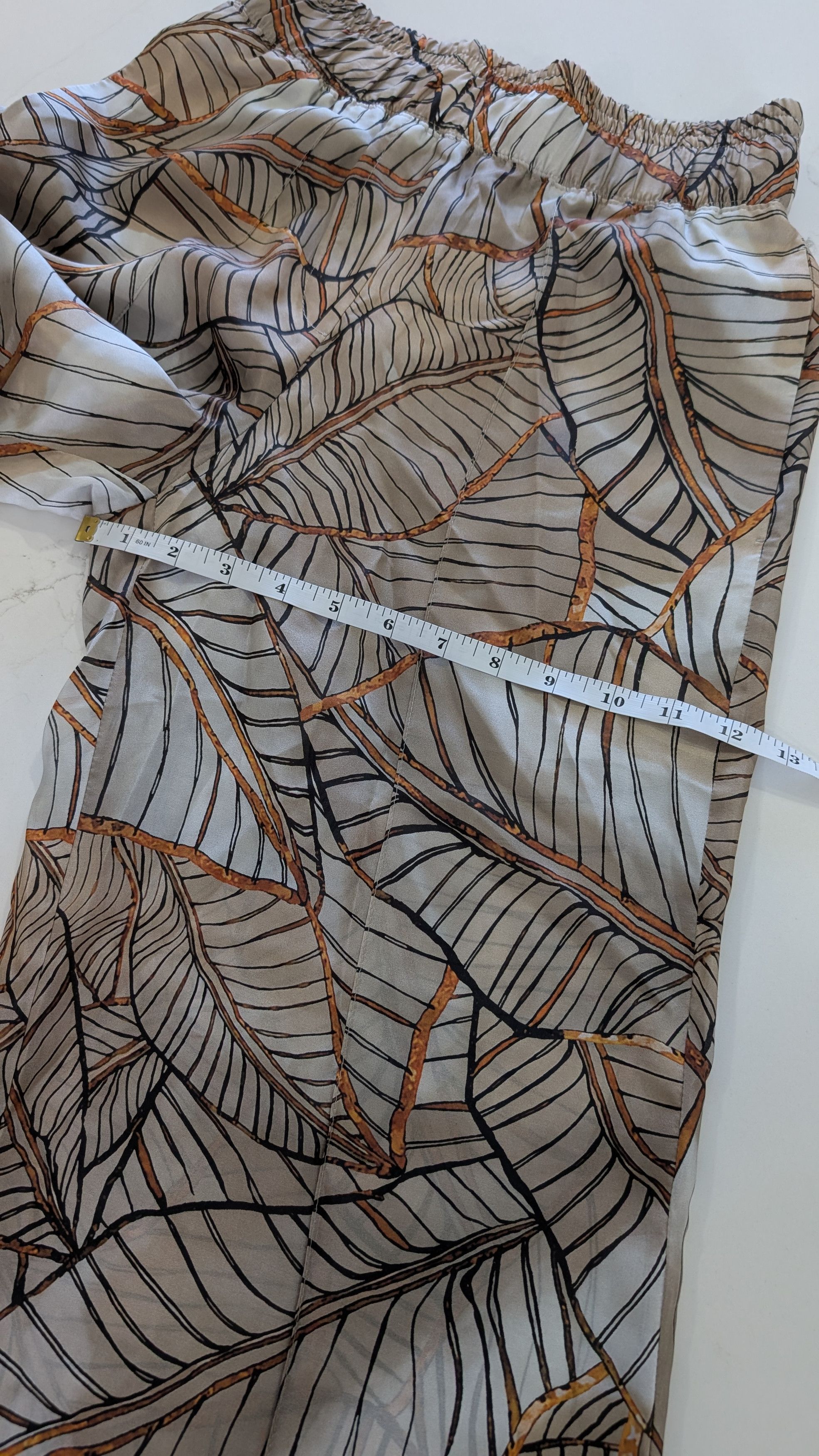 Brunello Cucinelli Brunello Cucinelli Silk Wide Leg Leaf Print Beige Size 2 Size 26" / US 2 / IT 38 - 11 Thumbnail