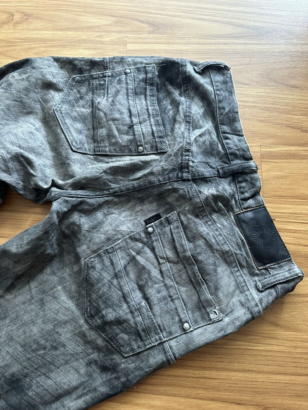 Le Grande Bleu (L.G.B.) Tornado Mart Japan Flare Mud Wash Denim Pant Size US 30 / EU 46 - 15 Thumbnail
