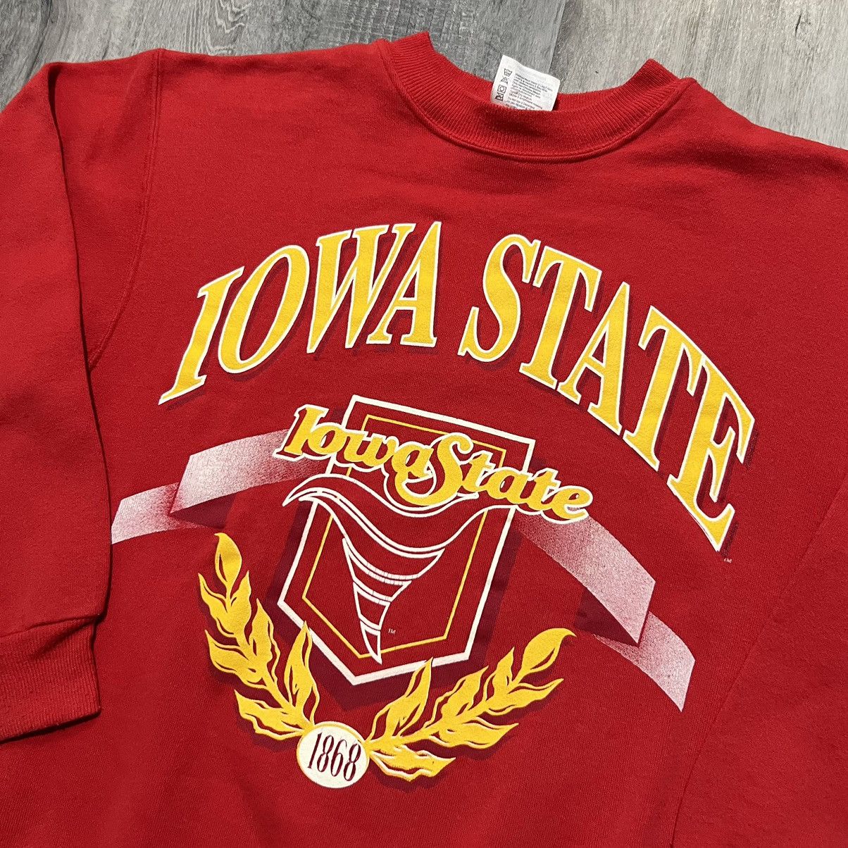Hanes × Vintage VTG Iowa State Cyclones Red Crest Logo College Sweatshirt Size US M / EU 48-50 / 2 - 2 Thumbnail