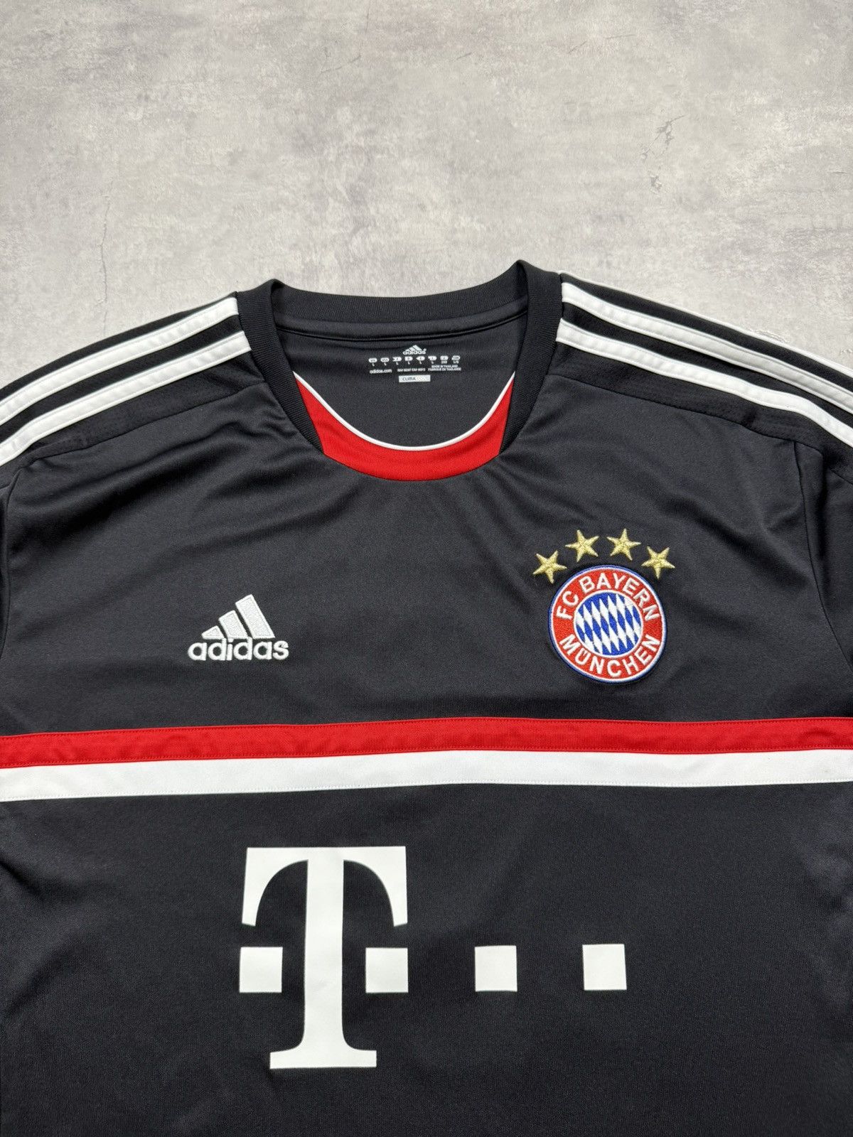 Adidas Adidas Bayern Munchen 2011 #BOATENG 17 Size US L / EU 52-54 / 3 - 2 Thumbnail