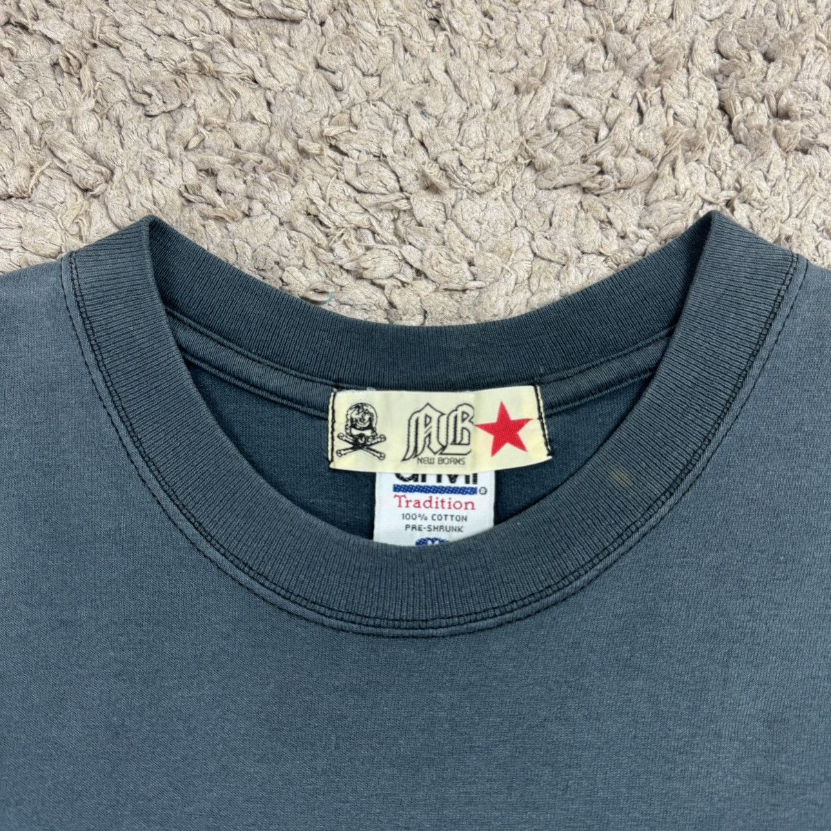 Vintage Vintage Faded TM New Borns Streetwear T-shirt Size US M / EU 48-50 / 2 - 11 Thumbnail