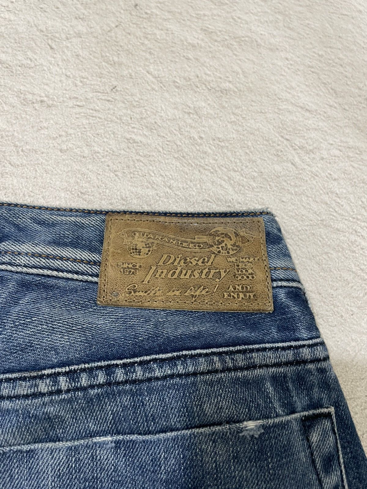 Diesel Diesel Zatiny Vintage Denim Rare Faded Button Fly Y2K Japan Size US 32 / EU 48 - 13 Thumbnail