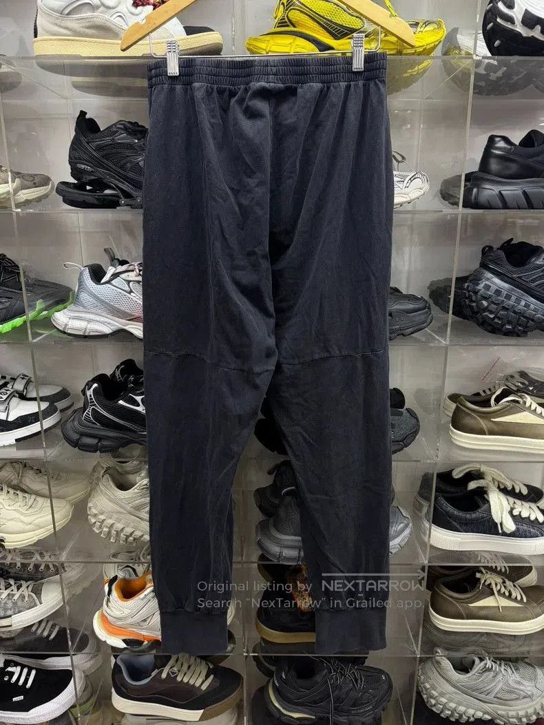 Balenciaga Balenciaga 23Fall Washed Distressed Sweatpants. Size US 26 / EU 42 - 4 Thumbnail