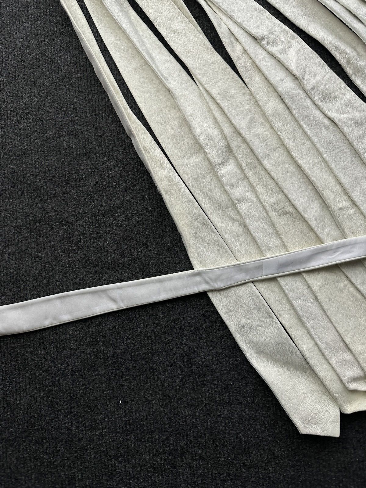 Other 🚨 LEATHER WHITE ITALY TIE LUXURY VNTG RARE OLD MONEY Size ONE SIZE - 19 Thumbnail
