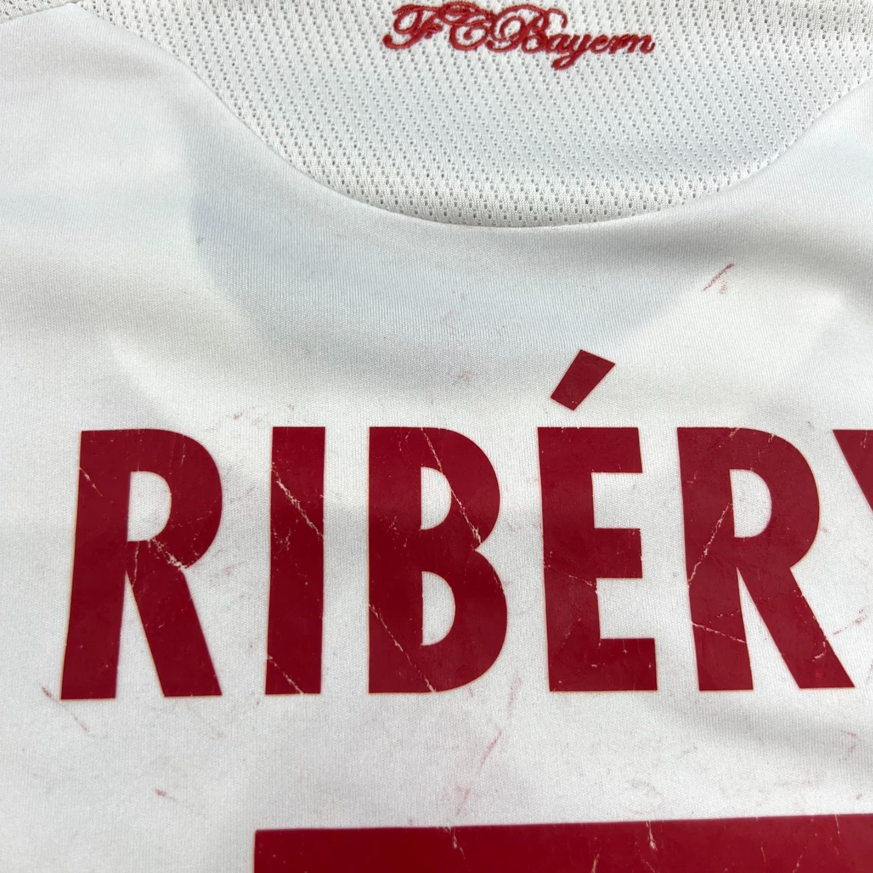 Adidas adidas Bayern Munich 2008 2009 Third Franck Ribery Football Jersey Mens XL white T-Shirt Athletic Jersey Mens XL adidas Size US XL / EU 56 / 4 - 4 Thumbnail