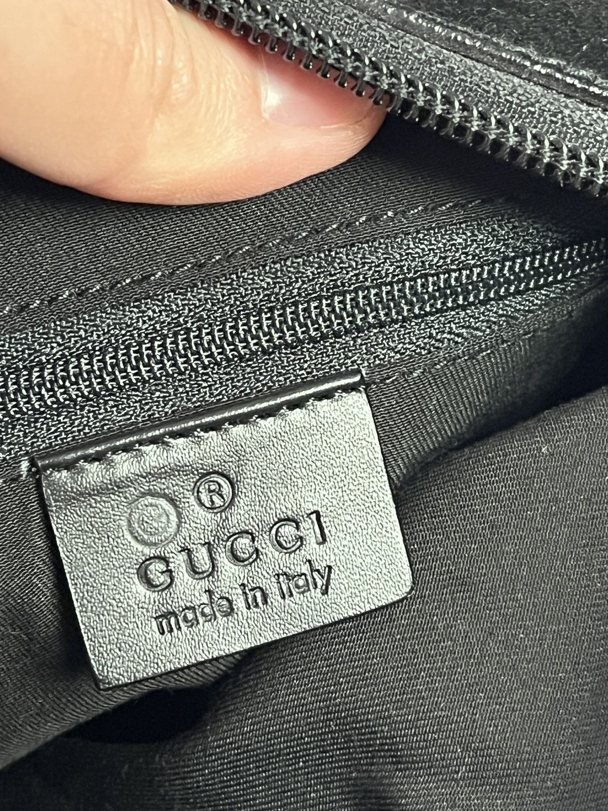 Gucci Gucci Black Suede Hobo Shoulder Bag Vintage Made in Italy 🇮🇹 Size ONE SIZE - 12 Thumbnail