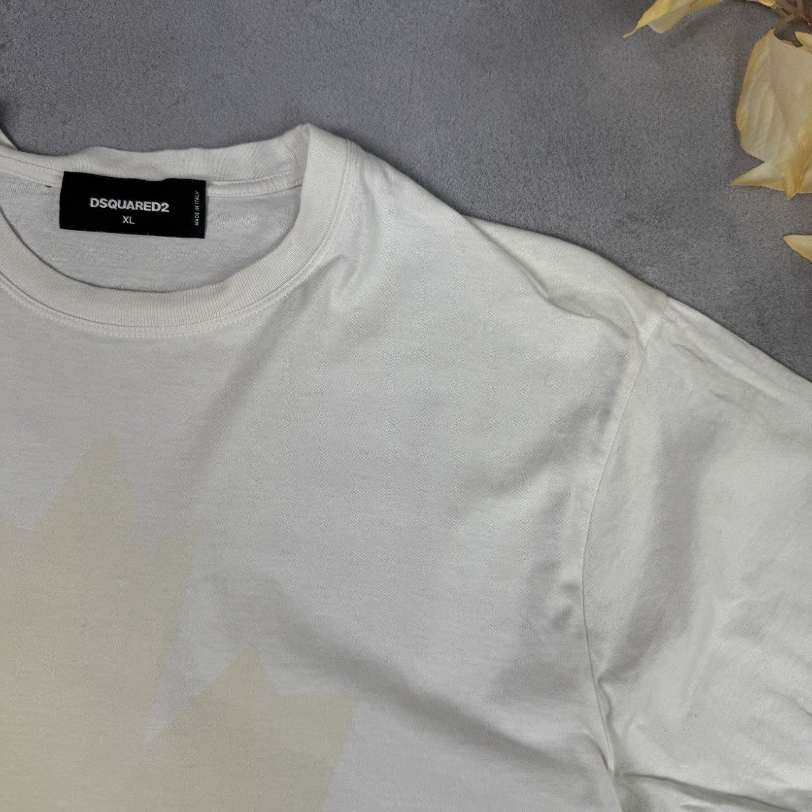 Dsquared2 Vintage Dsquared2 Big Logo T Shirt White Size XL Size US XL / EU 56 / 4 - 3 Thumbnail