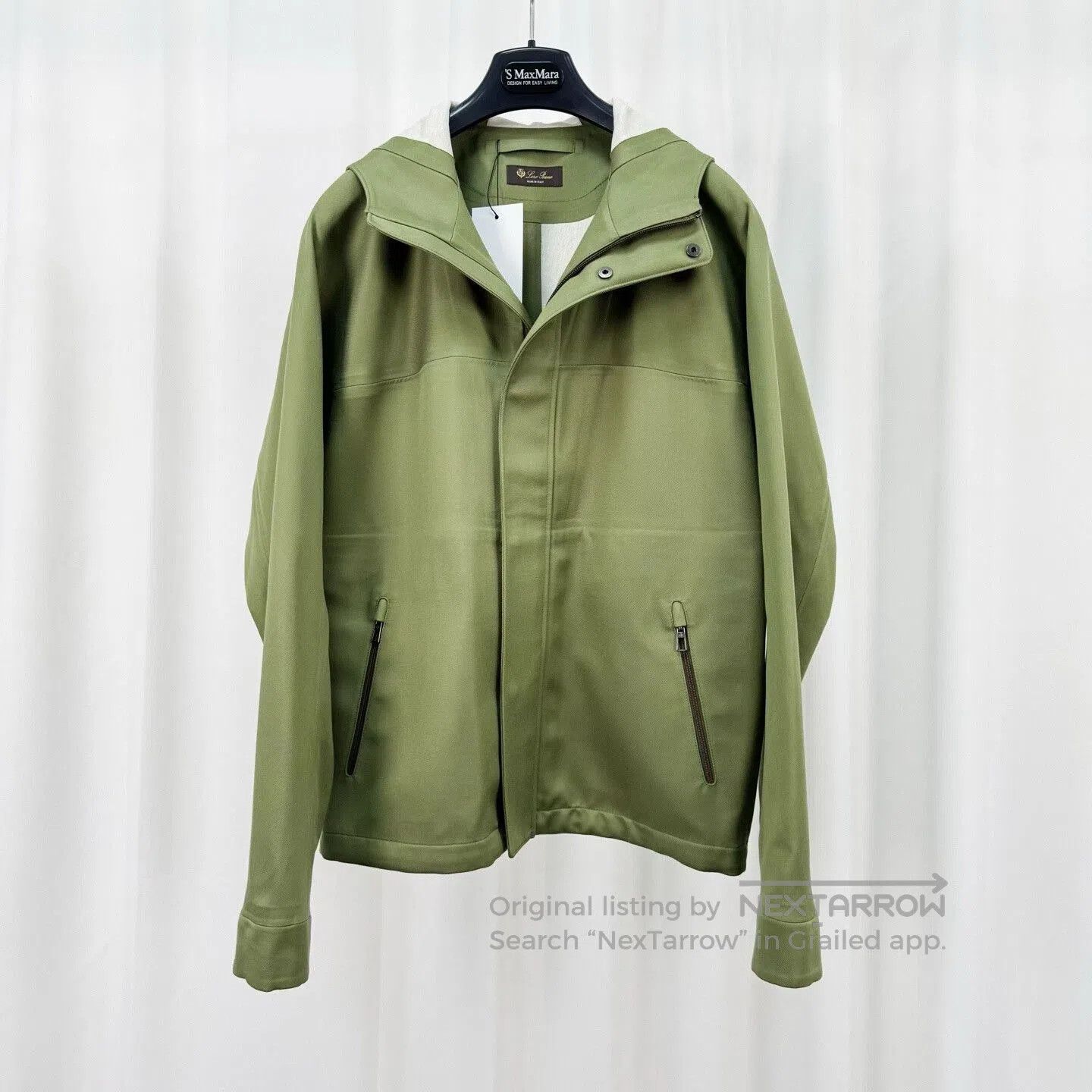 new thick silk hooded jacket.