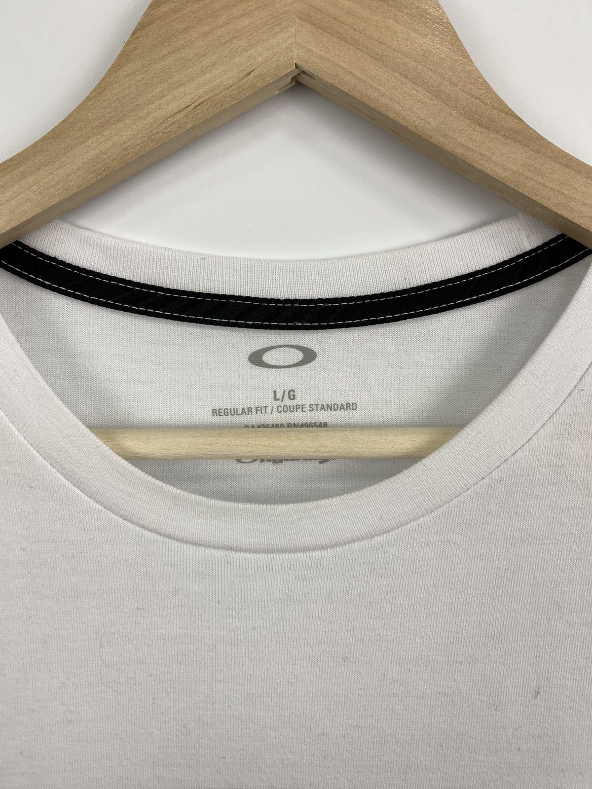 Oakley × Vintage 🇺🇸 Vintage Y2K Oakley Big Logo T-Shirt Rare Retro Hype Size US L / EU 52-54 / 3 - 5 Thumbnail