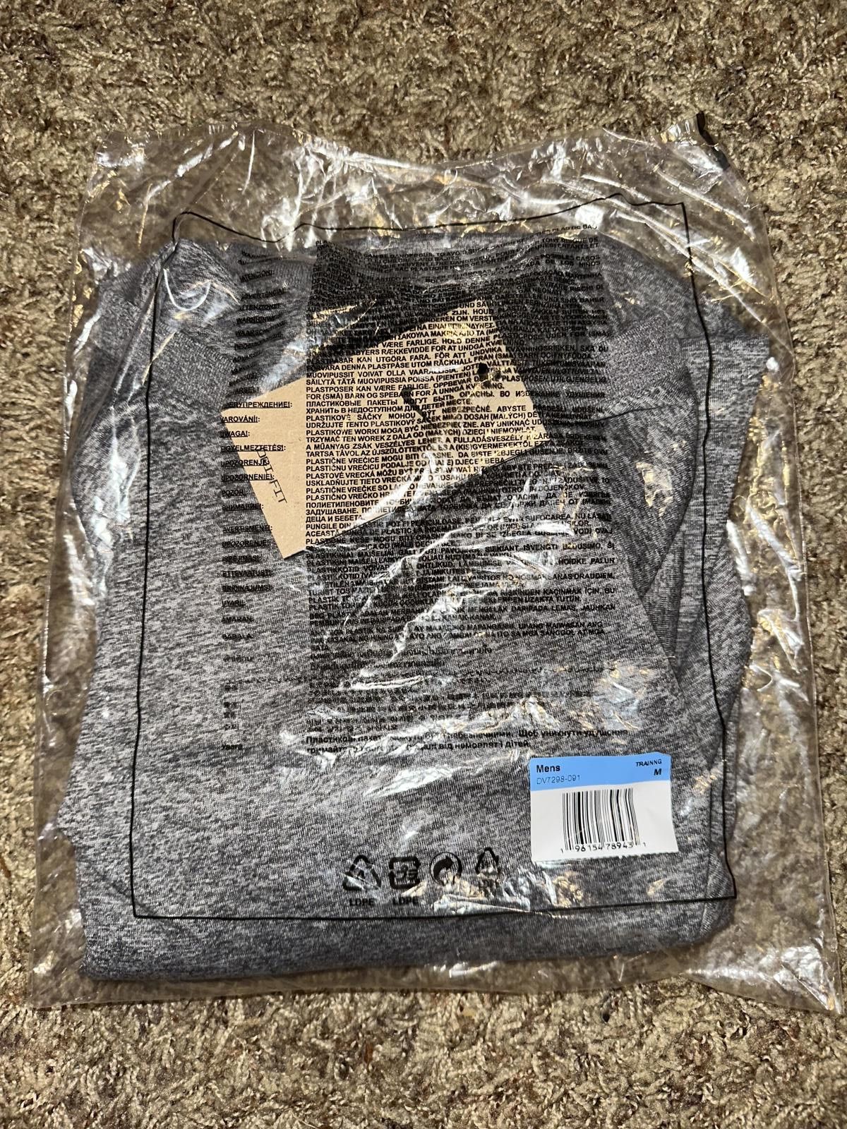 Nike Nike Men's Team Legend Long Sleeve Crew T-Shirt Size US M / EU 48-50 / 2 - 10 Thumbnail