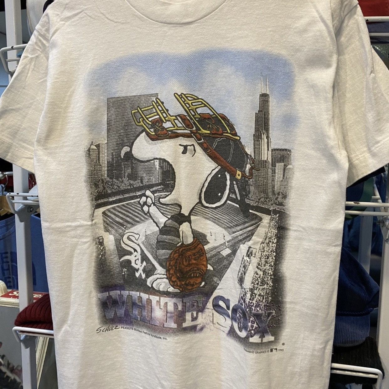 NBA Vintage 90s Peanuts x Chicago White Sox Snoopy MLB Big Print Size US M / EU 48-50 / 2 - 5 Thumbnail