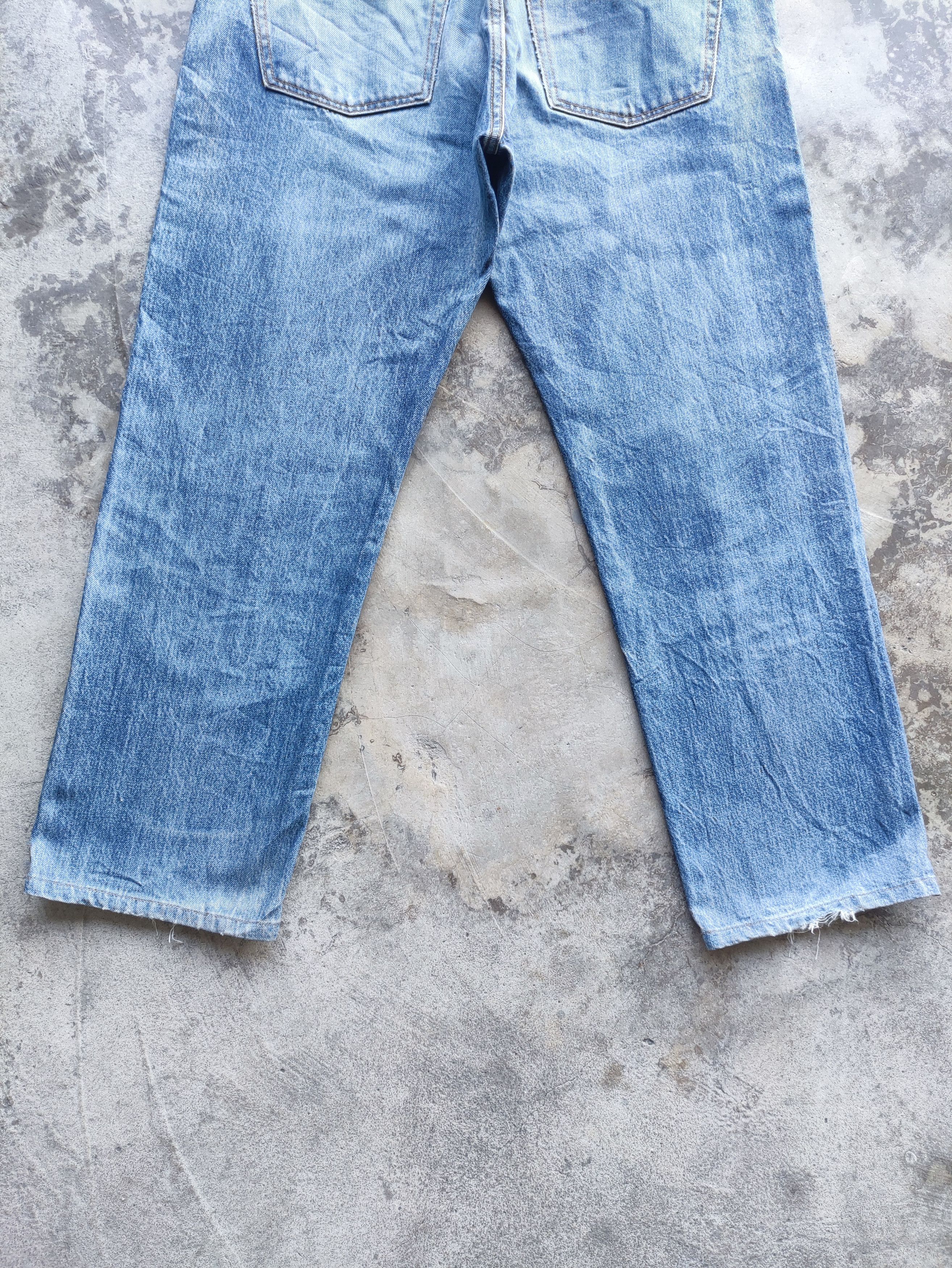Japanese Brand Vintage Japanese Brand Distressed Faded Denim Pants Size US 33 - 9 Thumbnail