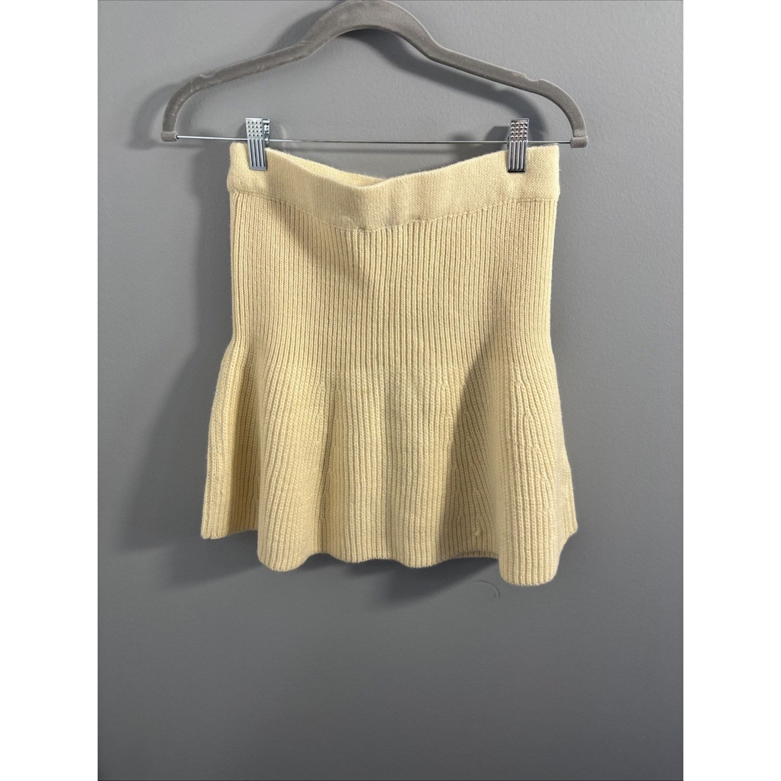 Zara Zara Cream Colored Sweater Skirt Or Top Medium Size M / US 6-8 / IT 42-44 - 4 Thumbnail