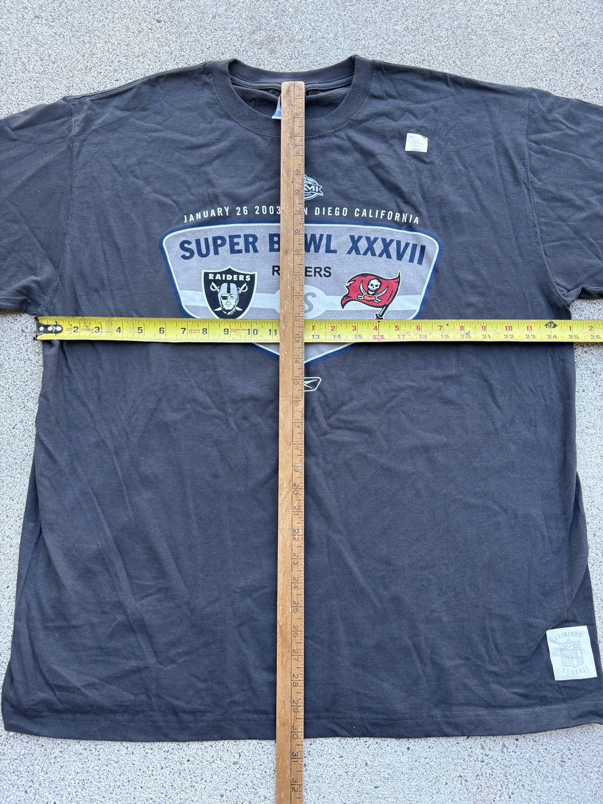 NFL Vintage 03’ Reebok NFL “Super Bowl XXXVII” Shirt Size XL Size US XL / EU 56 / 4 - 7 Thumbnail