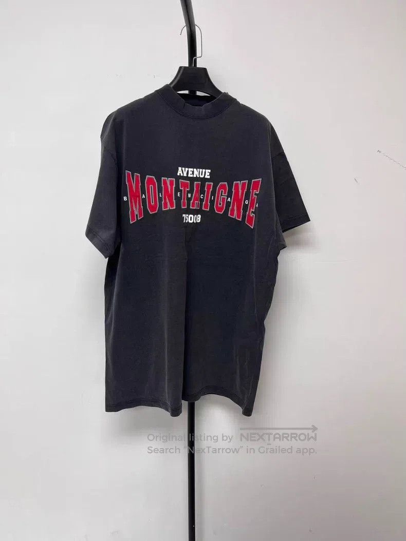 Balenciaga Balenciaga Letter Printed Round Neck Short Sleeve Knit T-S Size US S / EU 44-46 / 1 - 1 Thumbnail