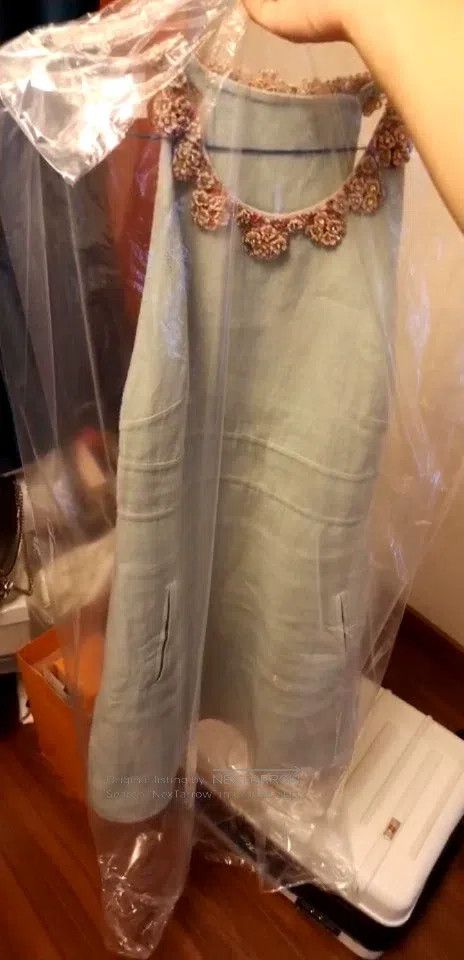 Valentino Valentino dress Size M / US 6-8 / IT 42-44 - 1 Thumbnail