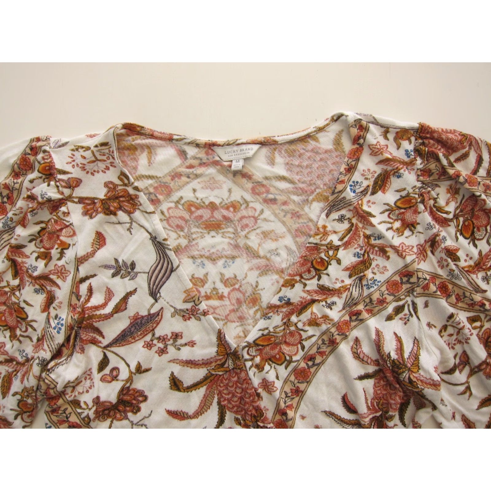 Lucky Brand Lucky Brand Soft White Pink Floral V-Neck Short Sleeve Wrap Blouse Medium Size M / US 6-8 / IT 42-44 - 3 Thumbnail