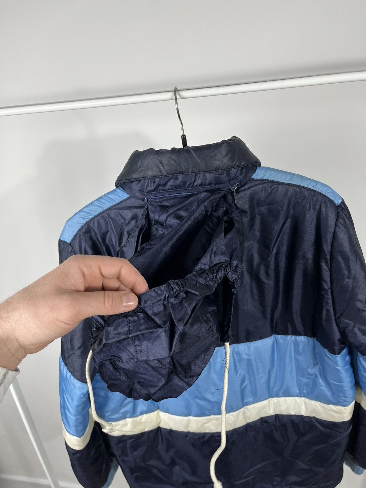 Ellesse Ellesse Vintage Puffer Jacket Blue Zip Up M Made in Italy Size US L / EU 52-54 / 3 - 21 Thumbnail