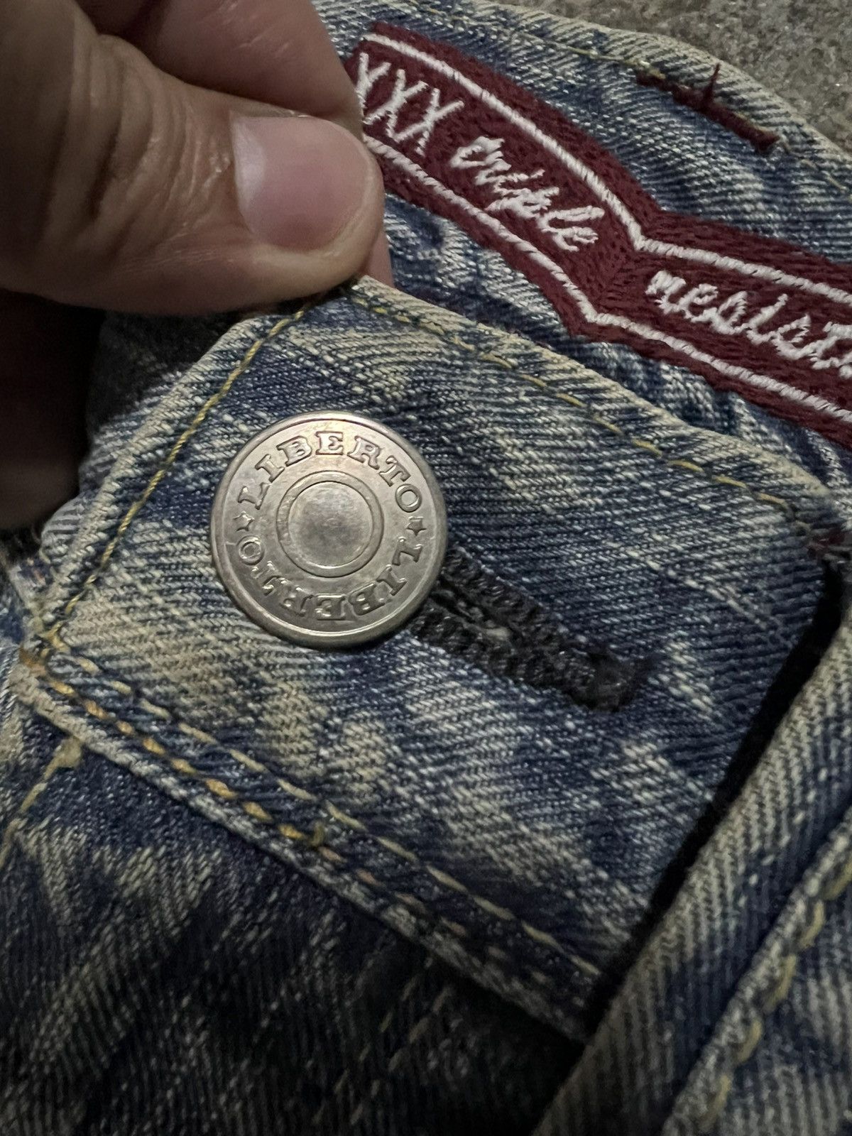 If Six Was Nine LIBERTO DISTRESSED FADED JEAN Size US 32 / EU 48 - 11 Thumbnail