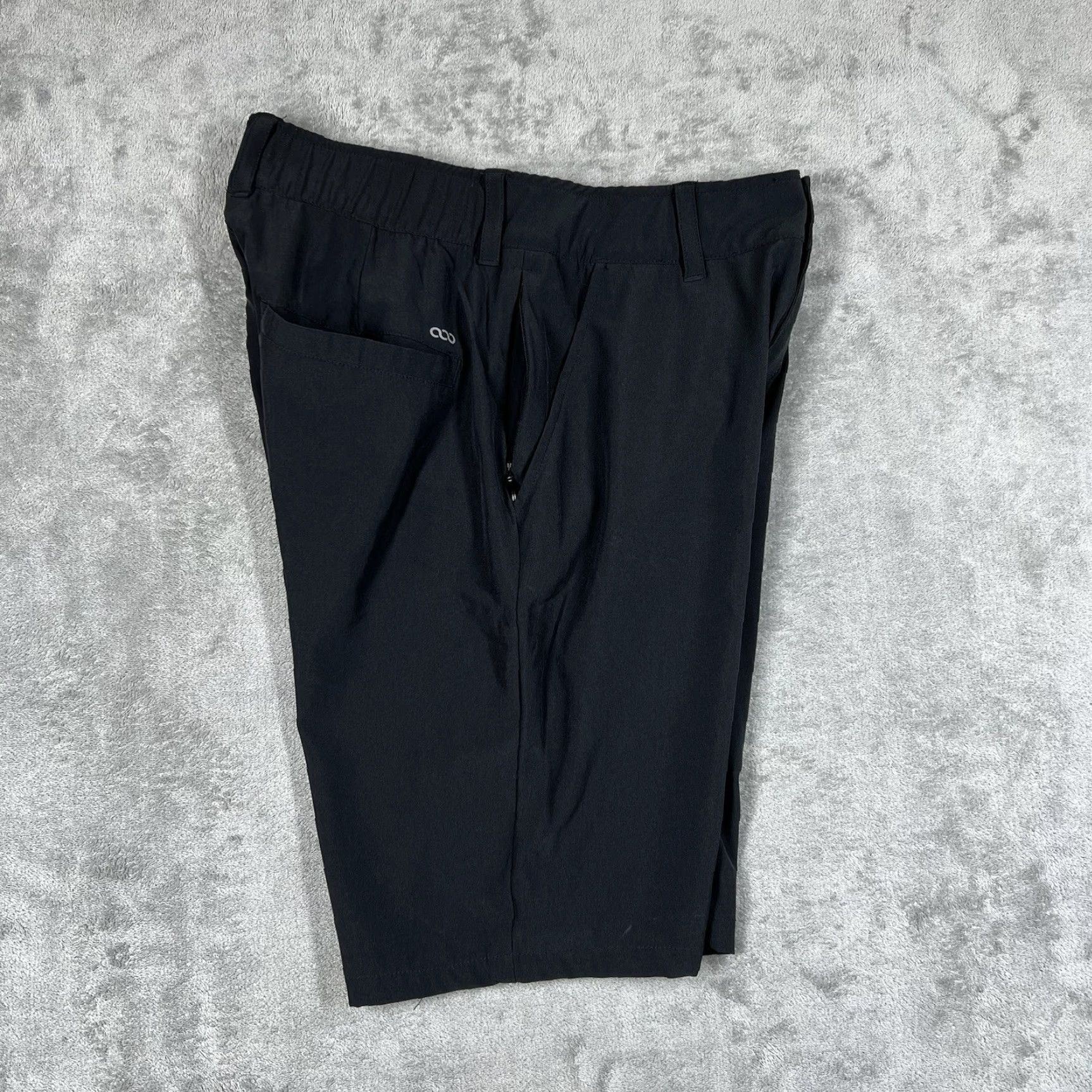 Vintage 33000ft Dry Fit Golf Shorts Mens Black Lightweight Quick Dry Stretch 30 Inseam 10in Adult Regular Shorts Size US 30 / EU 46 - 7 Thumbnail
