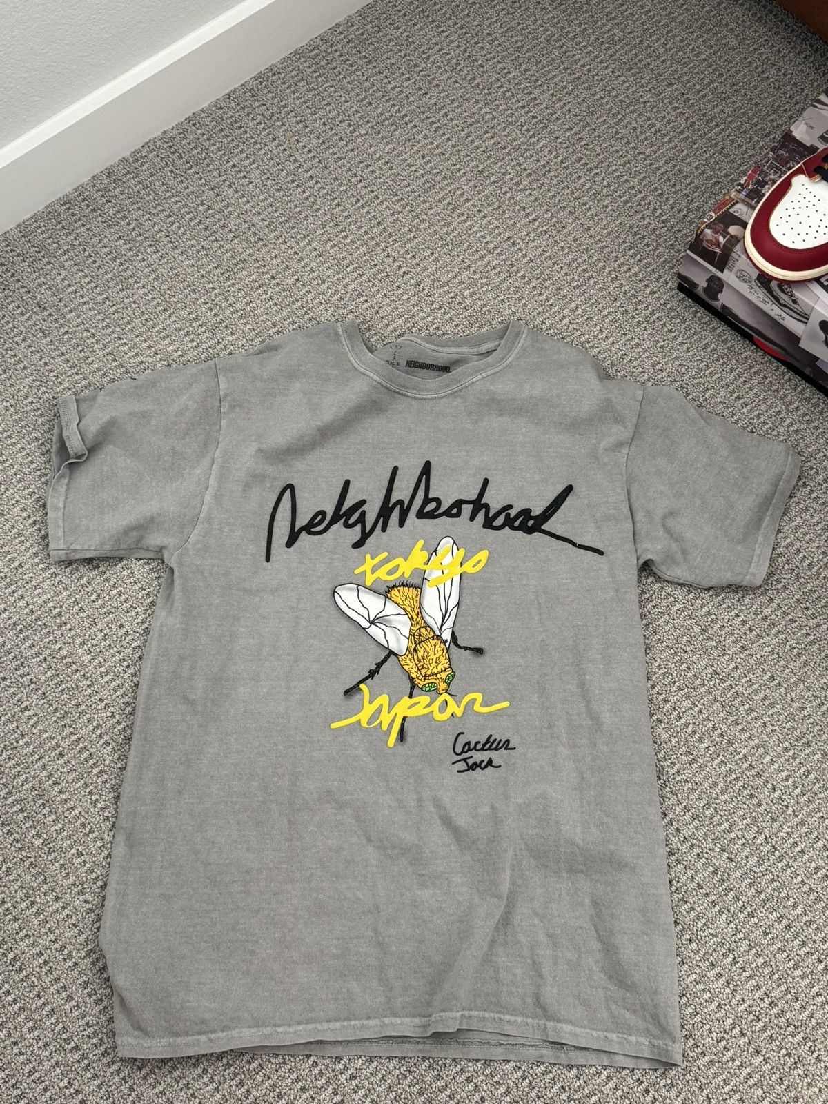 Travis Scott The Neighborhood x Cactus Jack bee t-shirt | Grailed