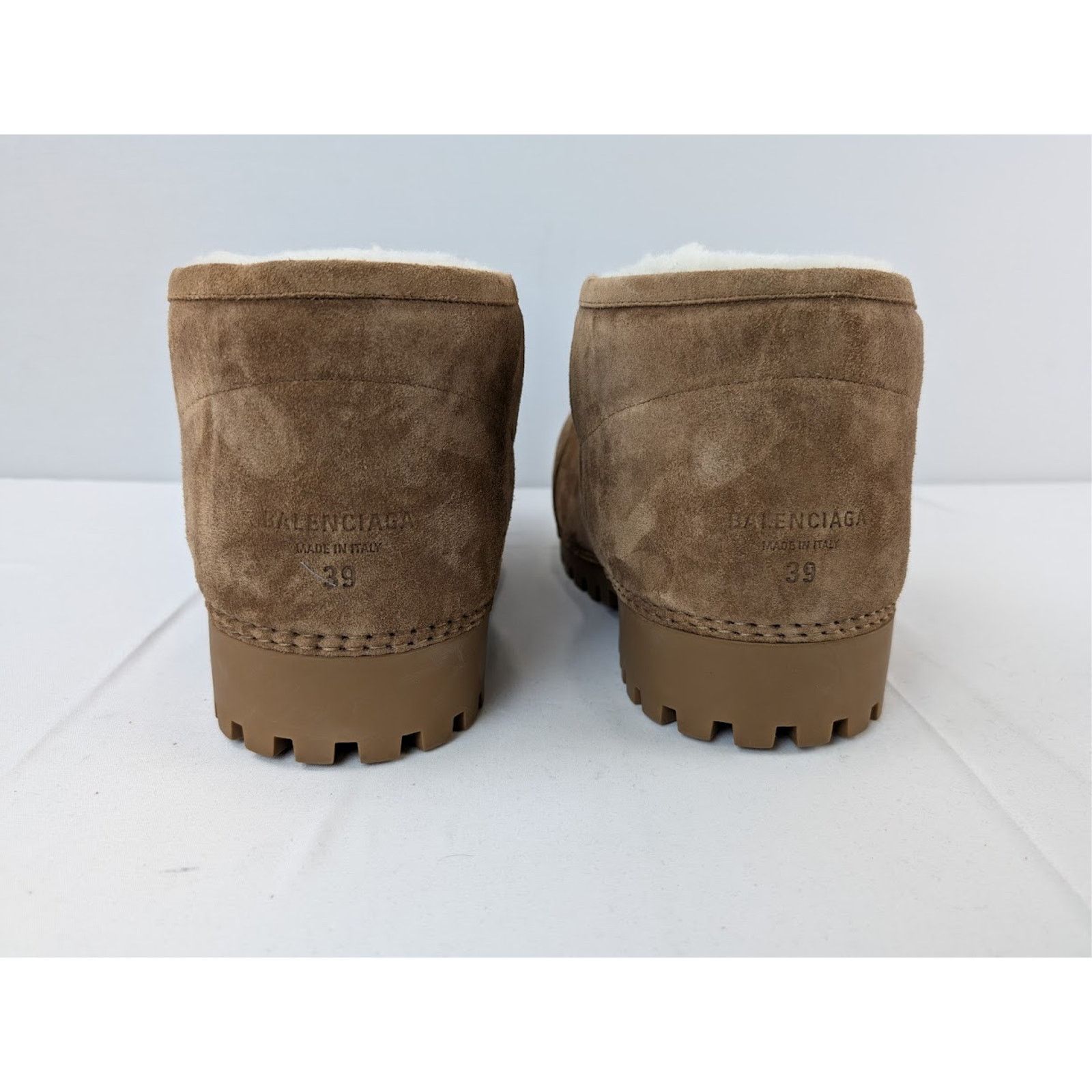 Balenciaga o1rshd1 Q: 2 / DUP / Alaska Fur Bootie in Brown/White Size US 8 / EU 41 - 10 Thumbnail