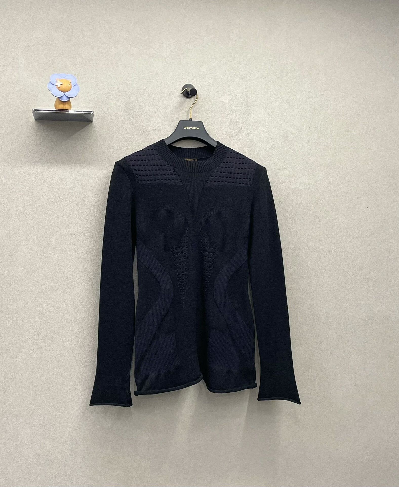 Louis Vuitton black fitted knit sweater by louis vuitton Size US M / EU 48-50 / 2 - 3 Thumbnail