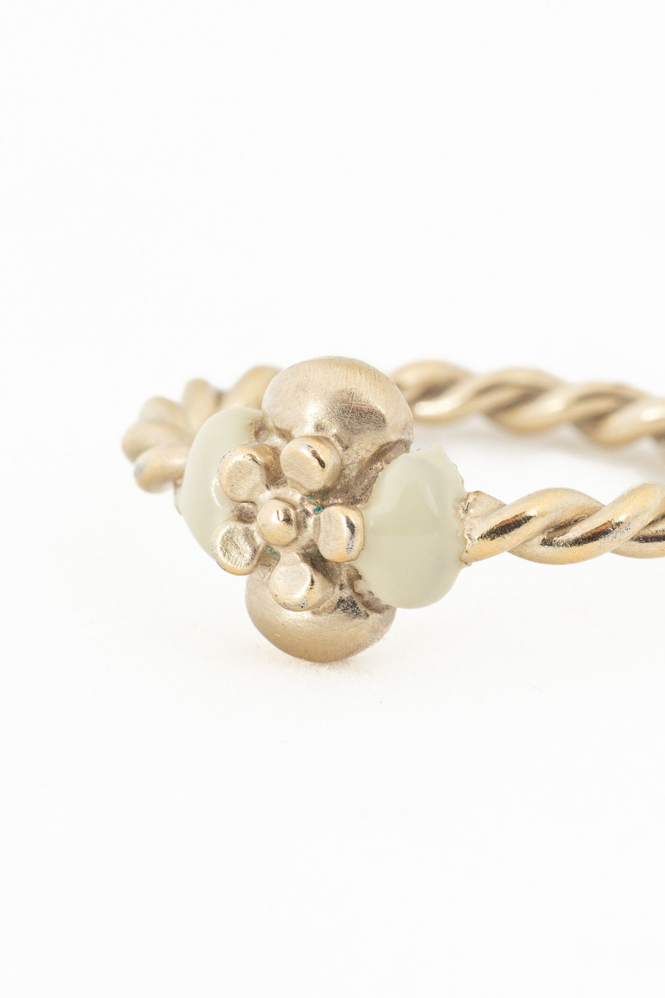 Chanel Chanel Gold-Tone Camellia Braided Ring Size ONE SIZE - 3 Thumbnail
