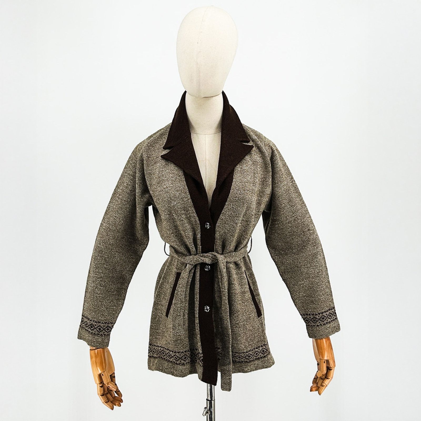 Vintage 70s/80s Brown Boho Collared Grandpa Cardigan + Matching Tie Size S / US 4 / IT 40 - 1 Thumbnail